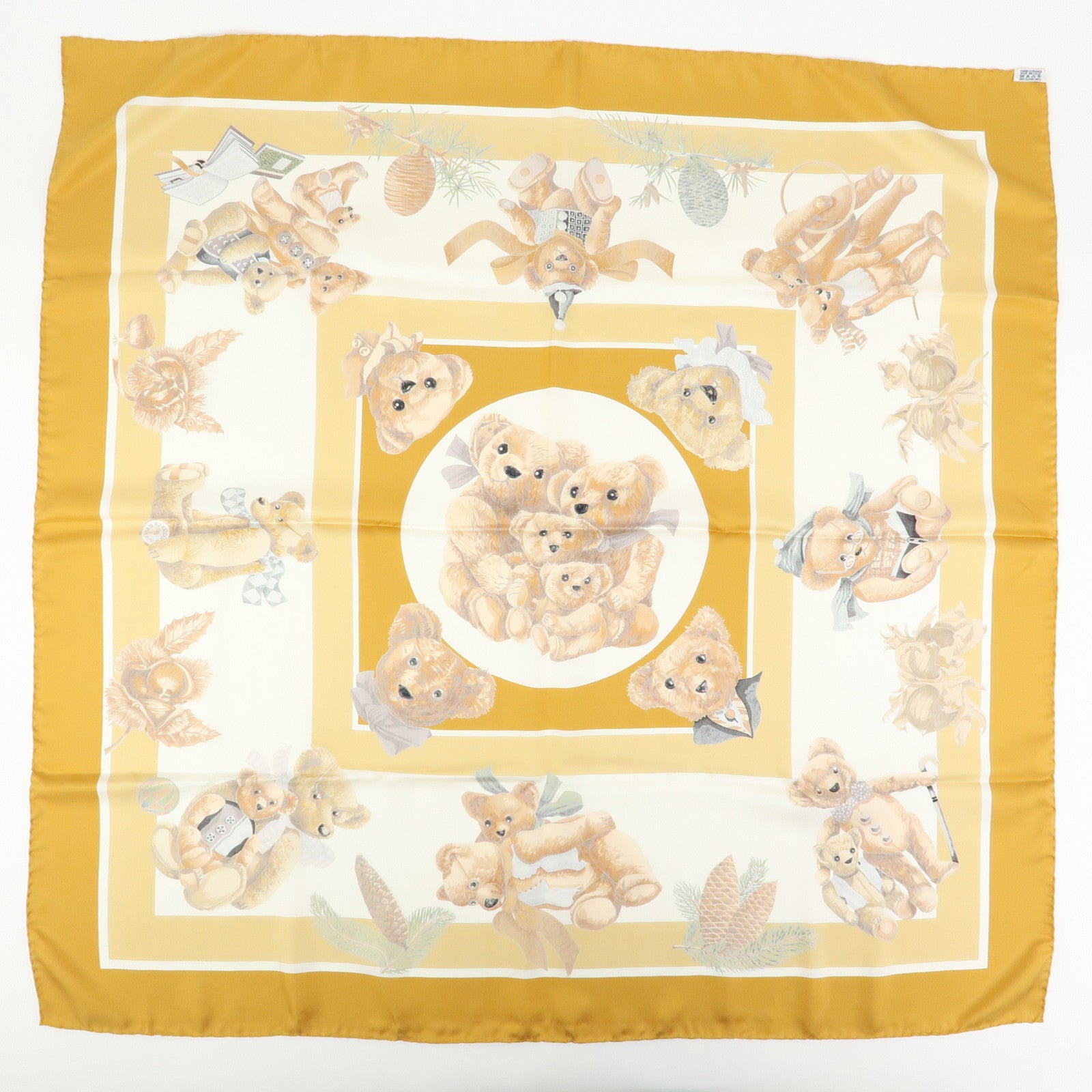 HERMES Carre 90 Silk 100% Scarf Confidents de Coeurs Bear Print