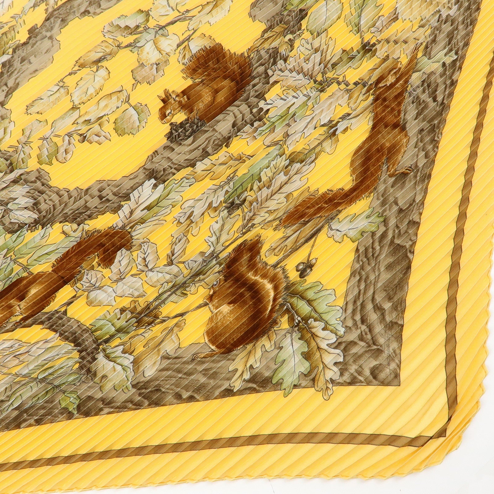 HERMES Pleated Carre 90 Silk 100% Scarf CASSE NOISETTE Orange