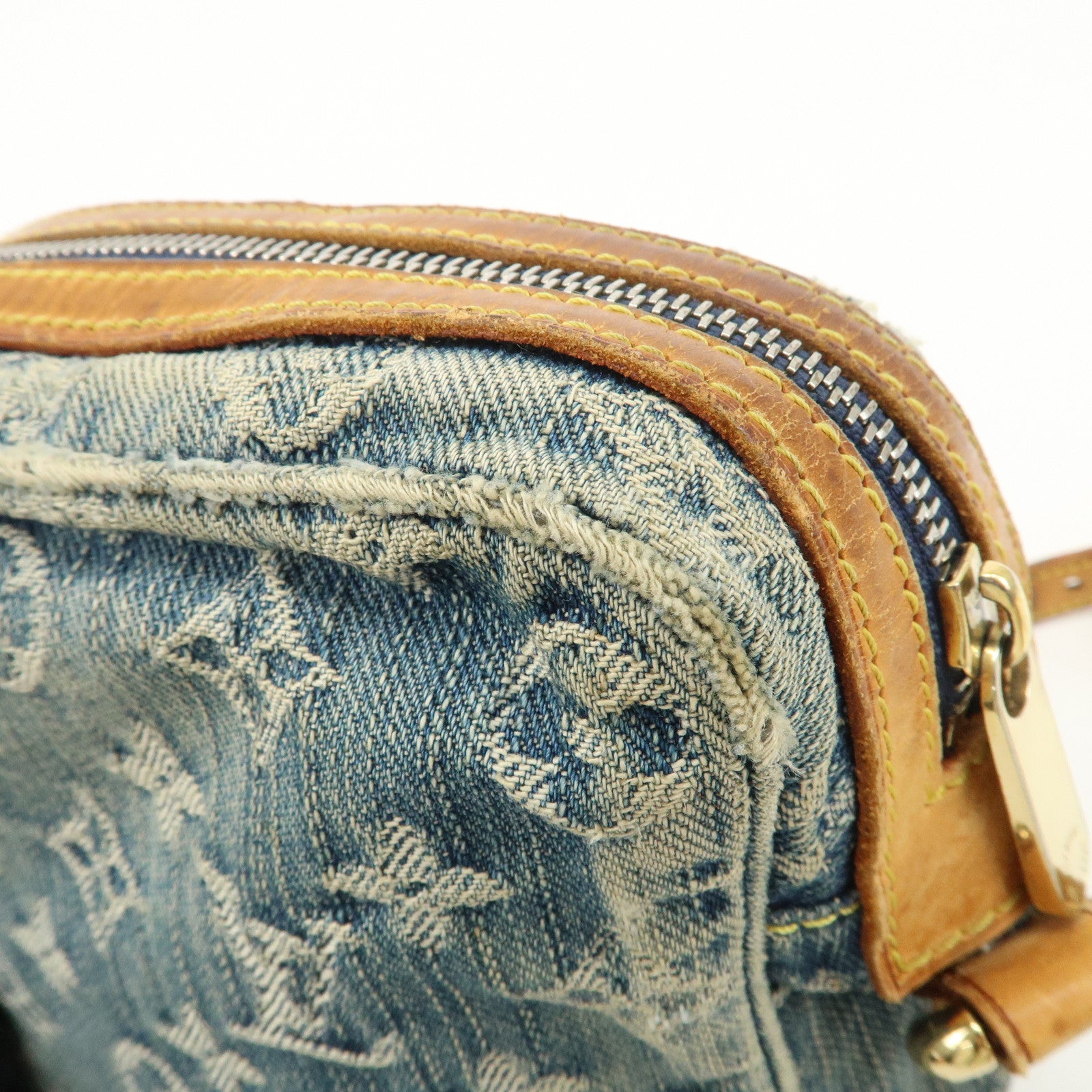 Louis Vuitton Monogram Denim Camera Bag Shoulder Bag Blue M95348