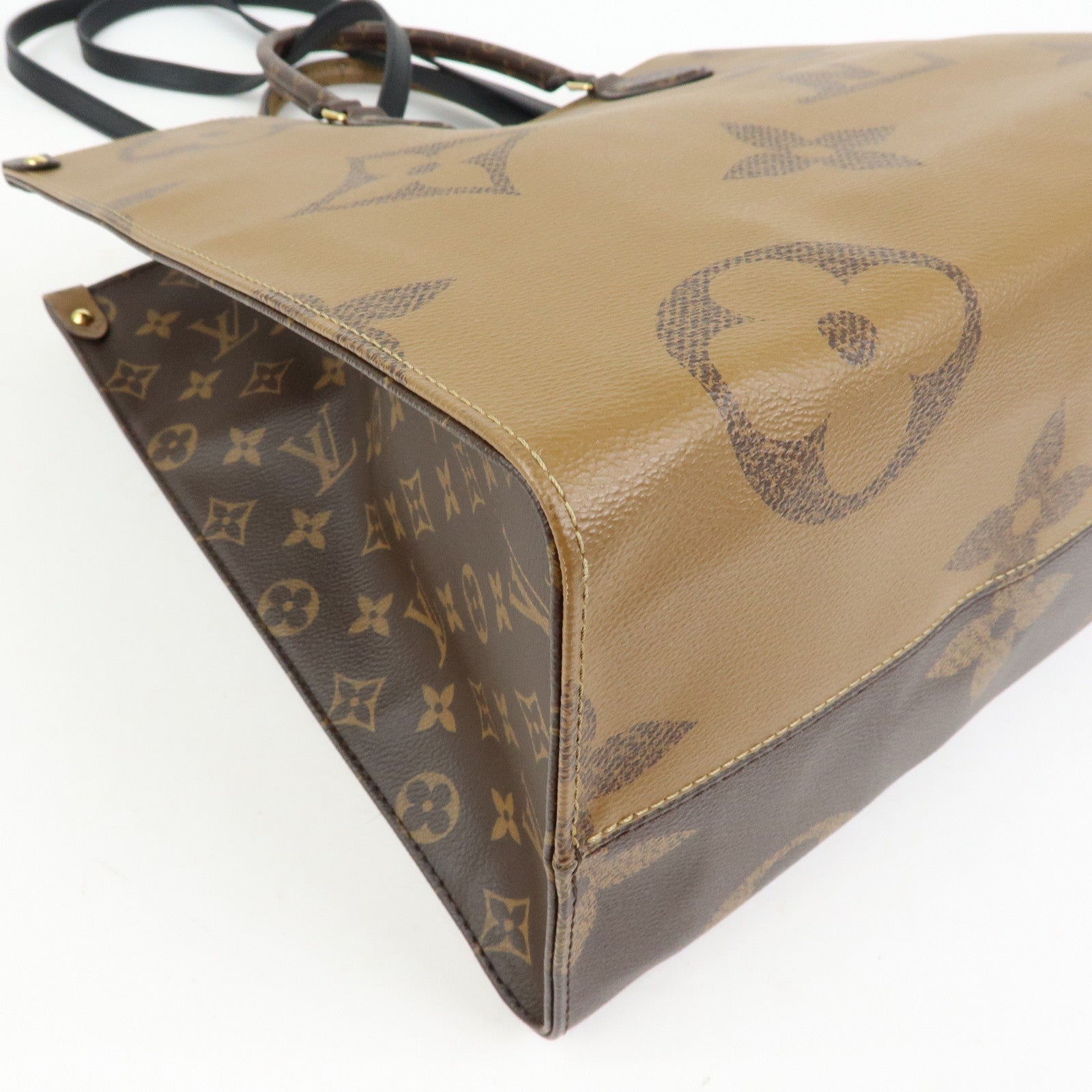 Louis Vuitton Monogram Giant On The Go GM Leather Hand Bag M45320