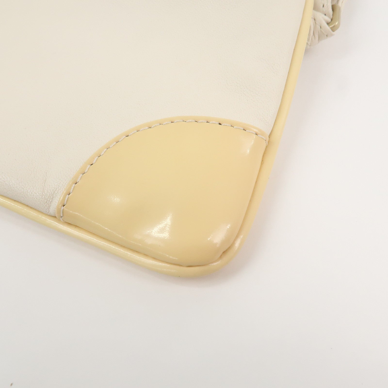 CHANEL Camellia Leather Patent Leather Clutch Bag Wrist Bag Ivory