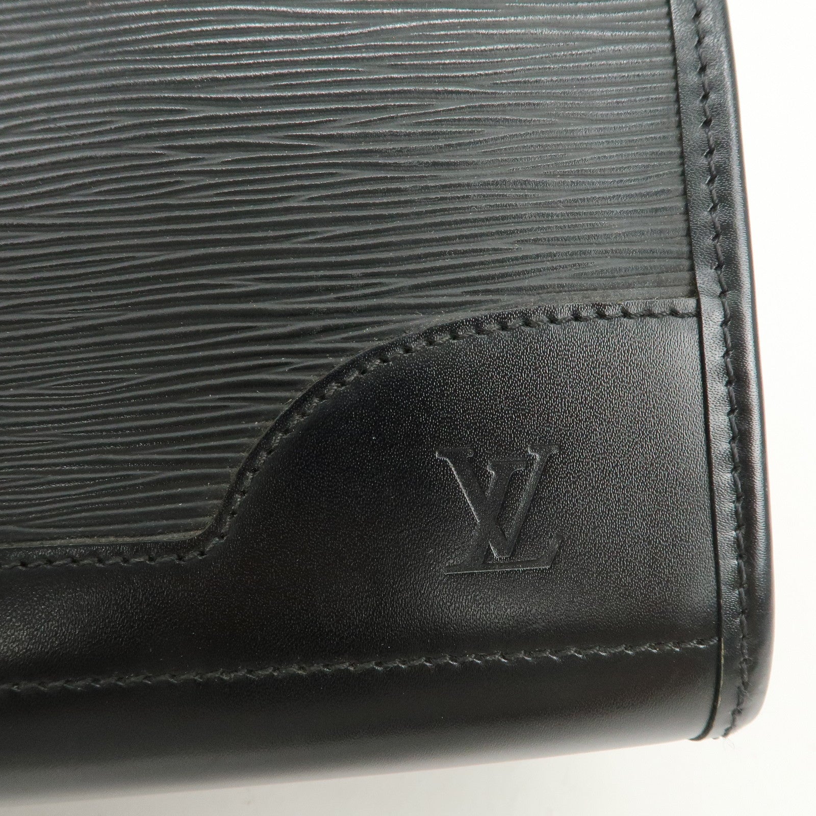 Louis Vuitton Epi Leather Madeleine PM Hand Bag Noir Black M59332