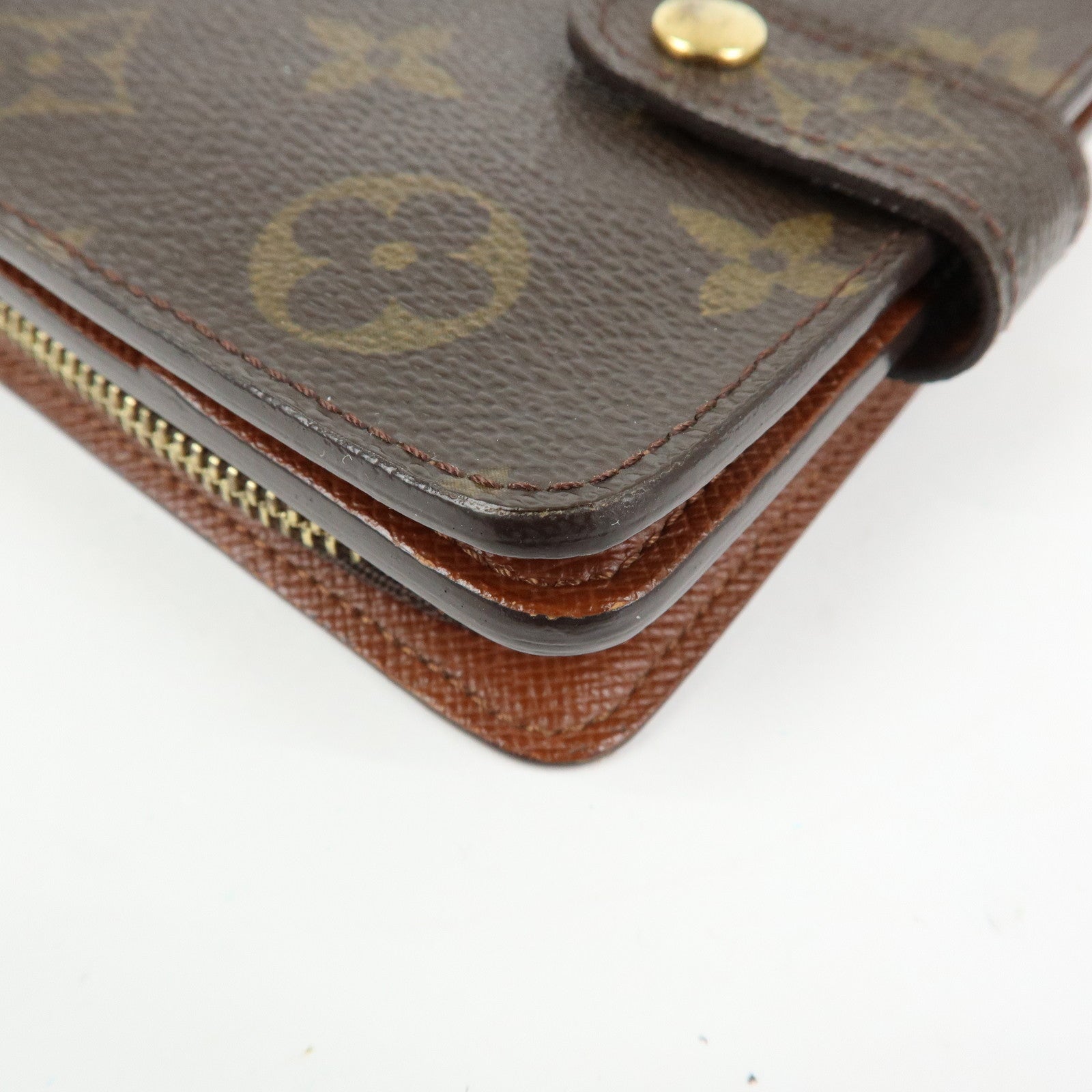 Louis Vuitton Monogram Compact Zippy Bi-fold Wallet Brown M61667