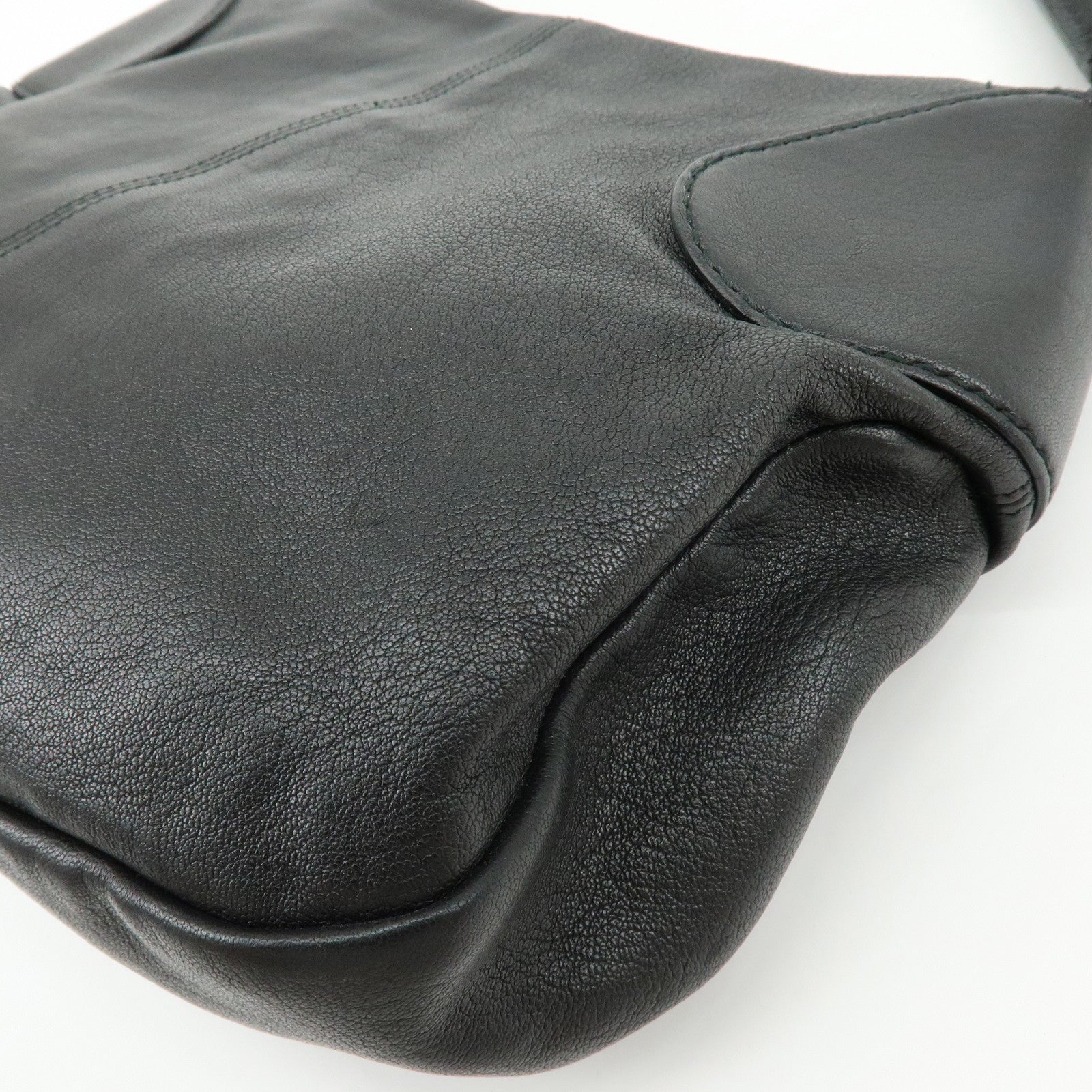 Ferragamo Gancini Leather Shoulder Bag Hand Bag Black