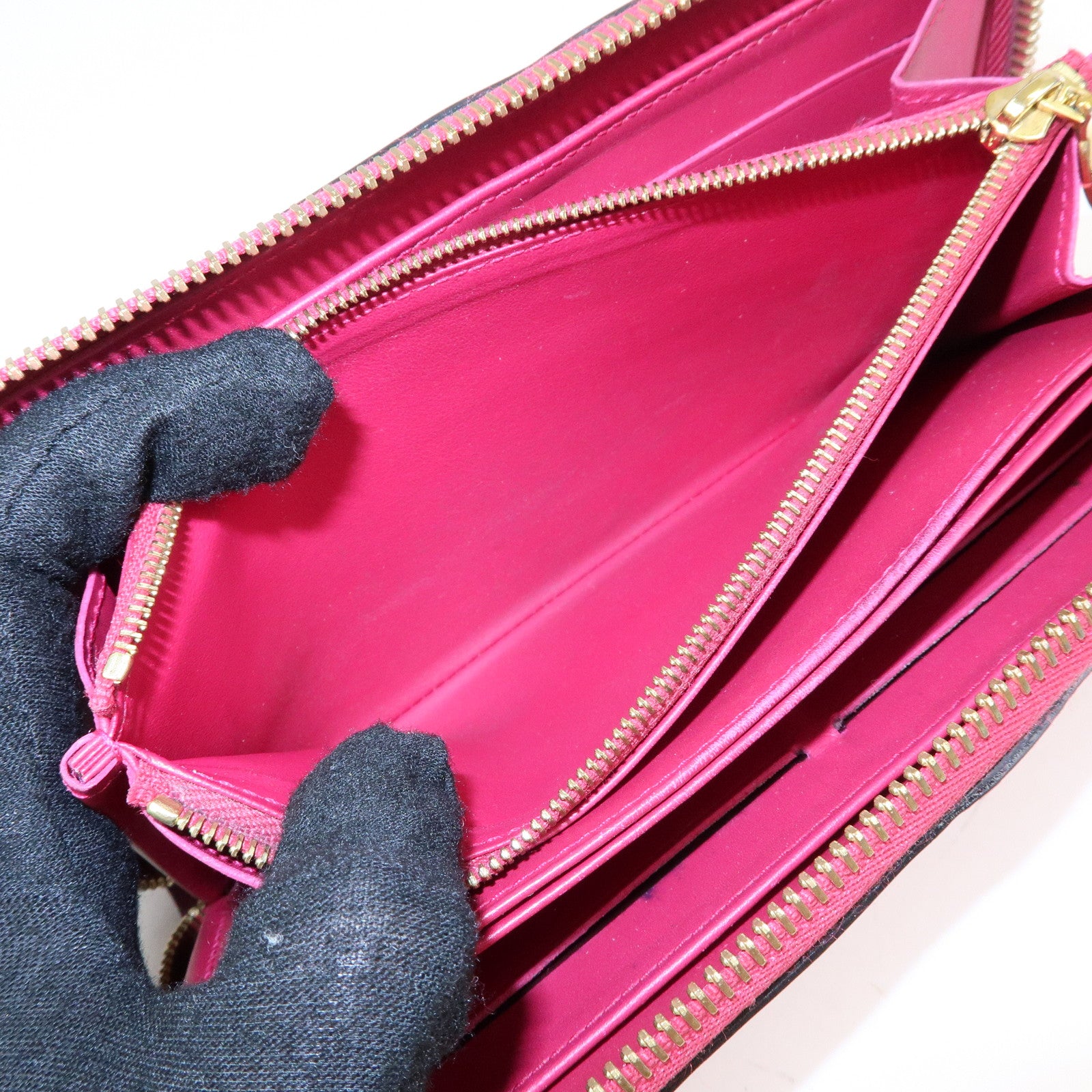 Louis Vuitton Monogram Vernis Round Zippy Wallet Rose Indien M91597