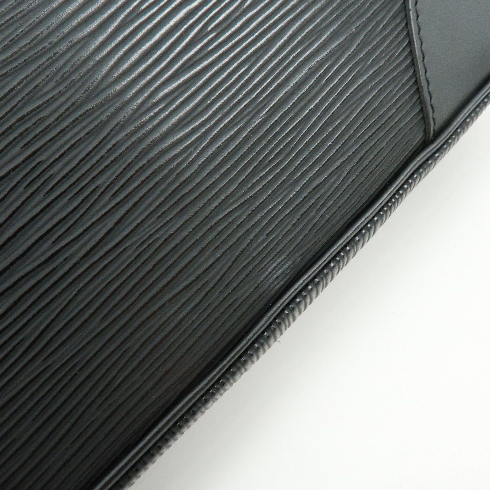 Louis Vuitton Epi Leather Pochette Segur Hand Bag Noir M58882
