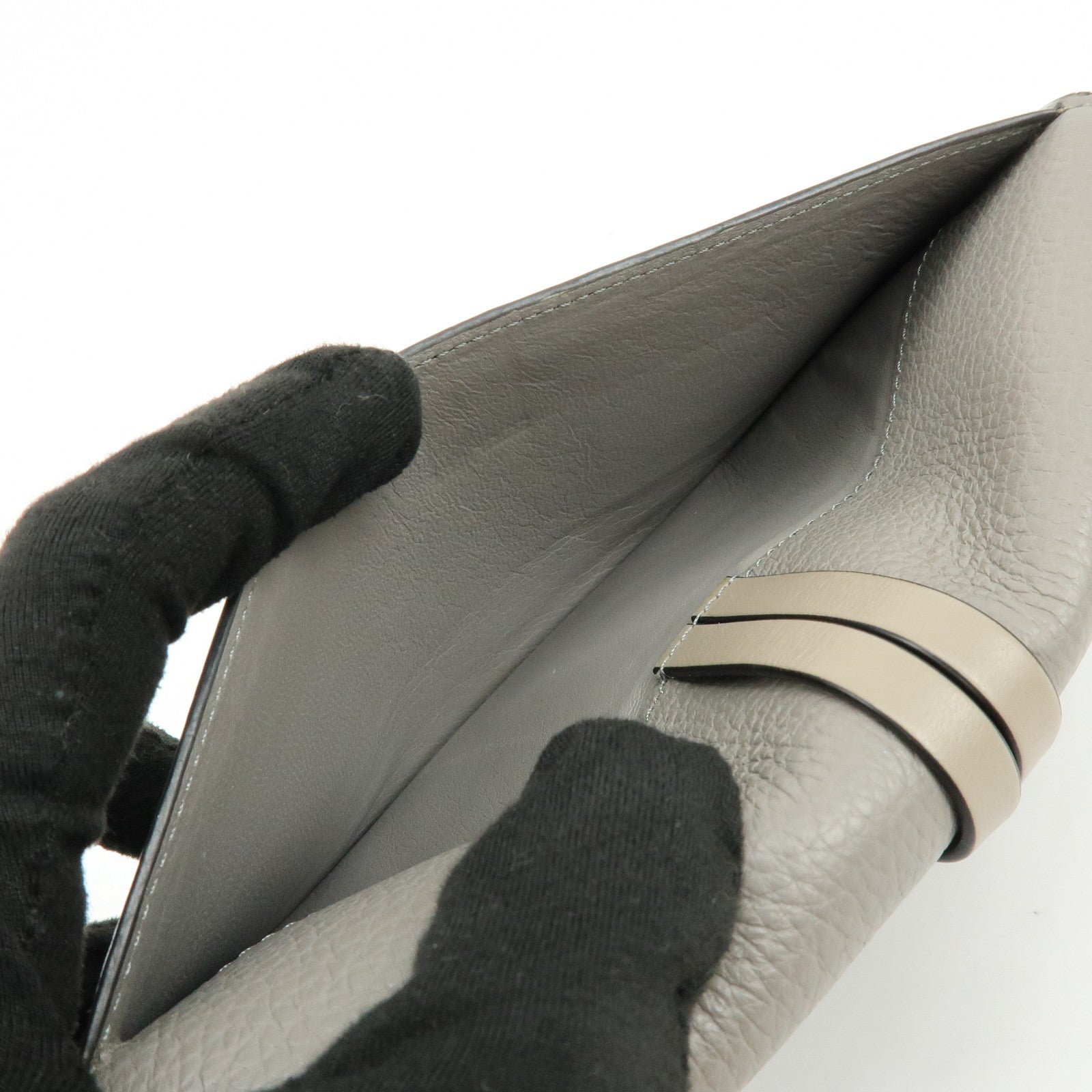 Chloe Alphabet Leather Flap Long Wallet C Charm Gray