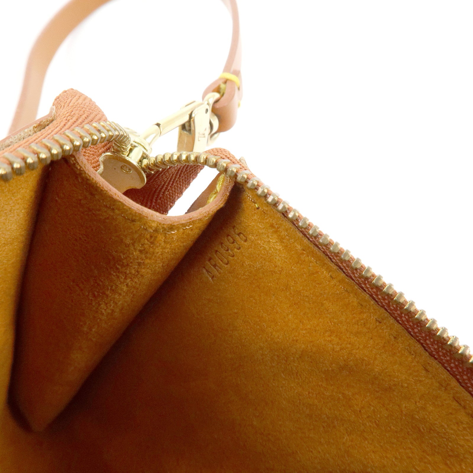 Louis Vuitton Epi Pochette Accessoires Pouch Zipang Gold M52948