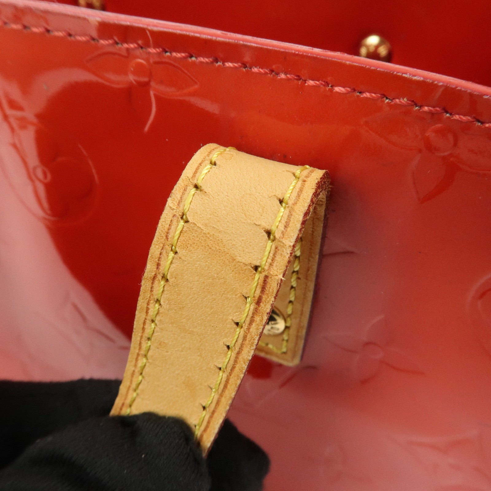 Louis Vuitton Monogram Vernis Lead PM Hand Bag Rouge M91088