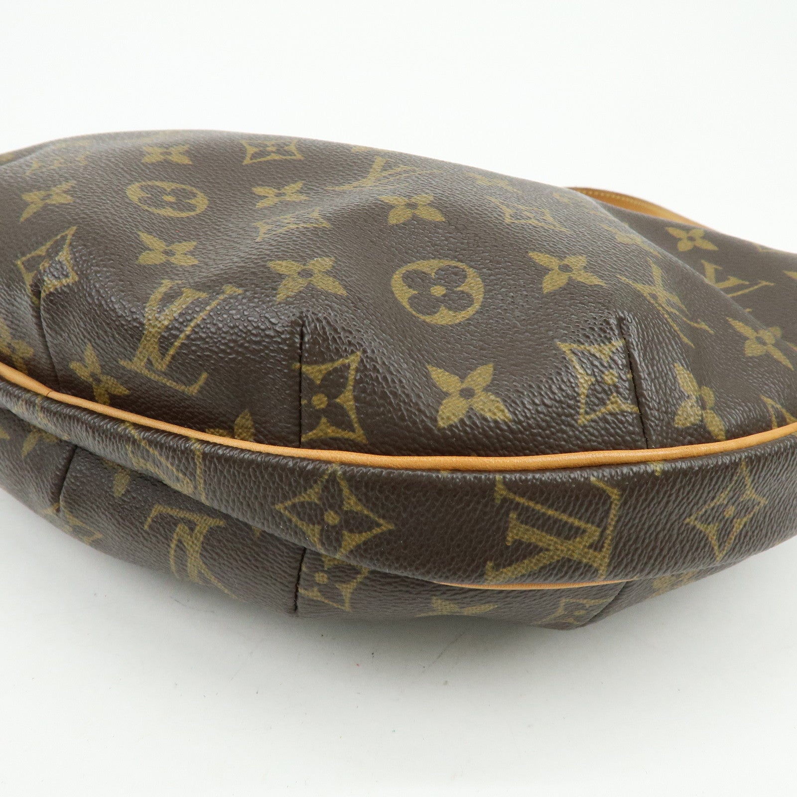 Louis Vuitton Monogram Croissant MM Shoulder Bag Brown M51512