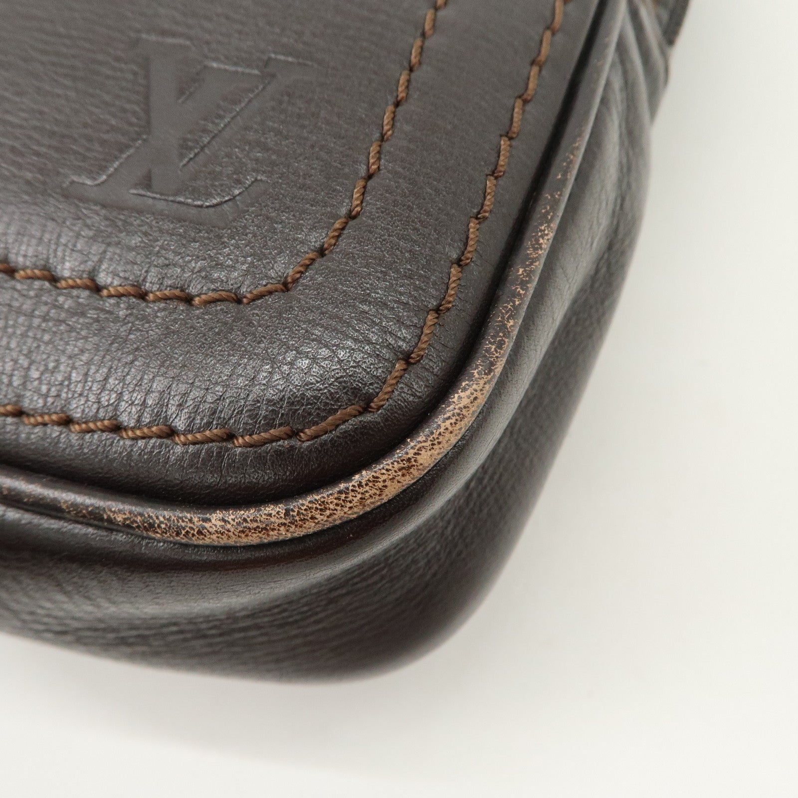 Louis Vuitton Utah Siu Calf Leather Body Bag Cafe M92535