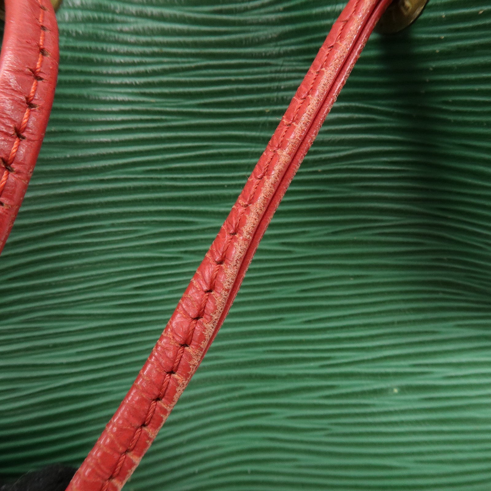Louis Vuitton Epi Petit Noe Shoulder Bag Green Red M44147