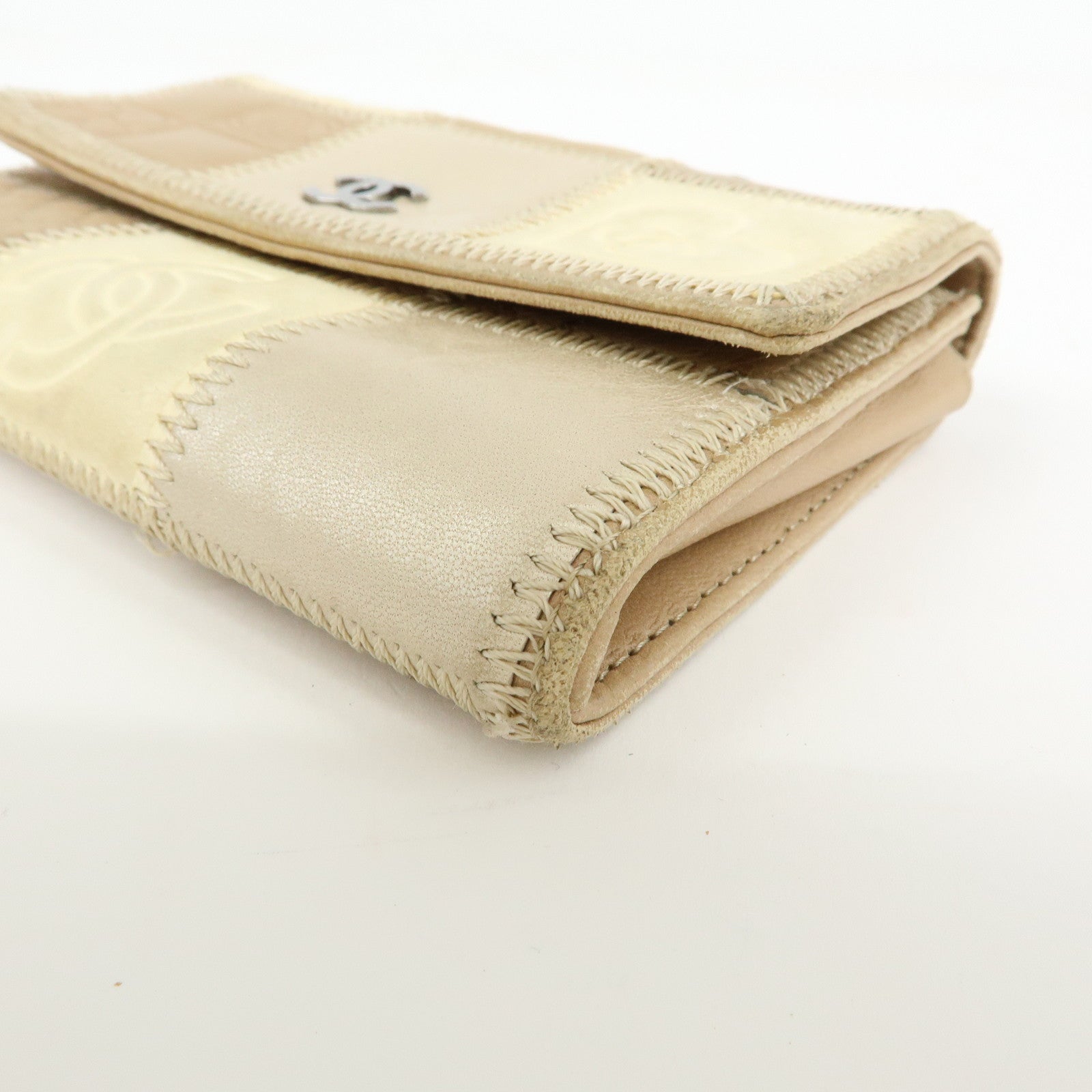 CHANEL Icon Line Unborn Calf Leather Patchwork Compact Wallet Beige