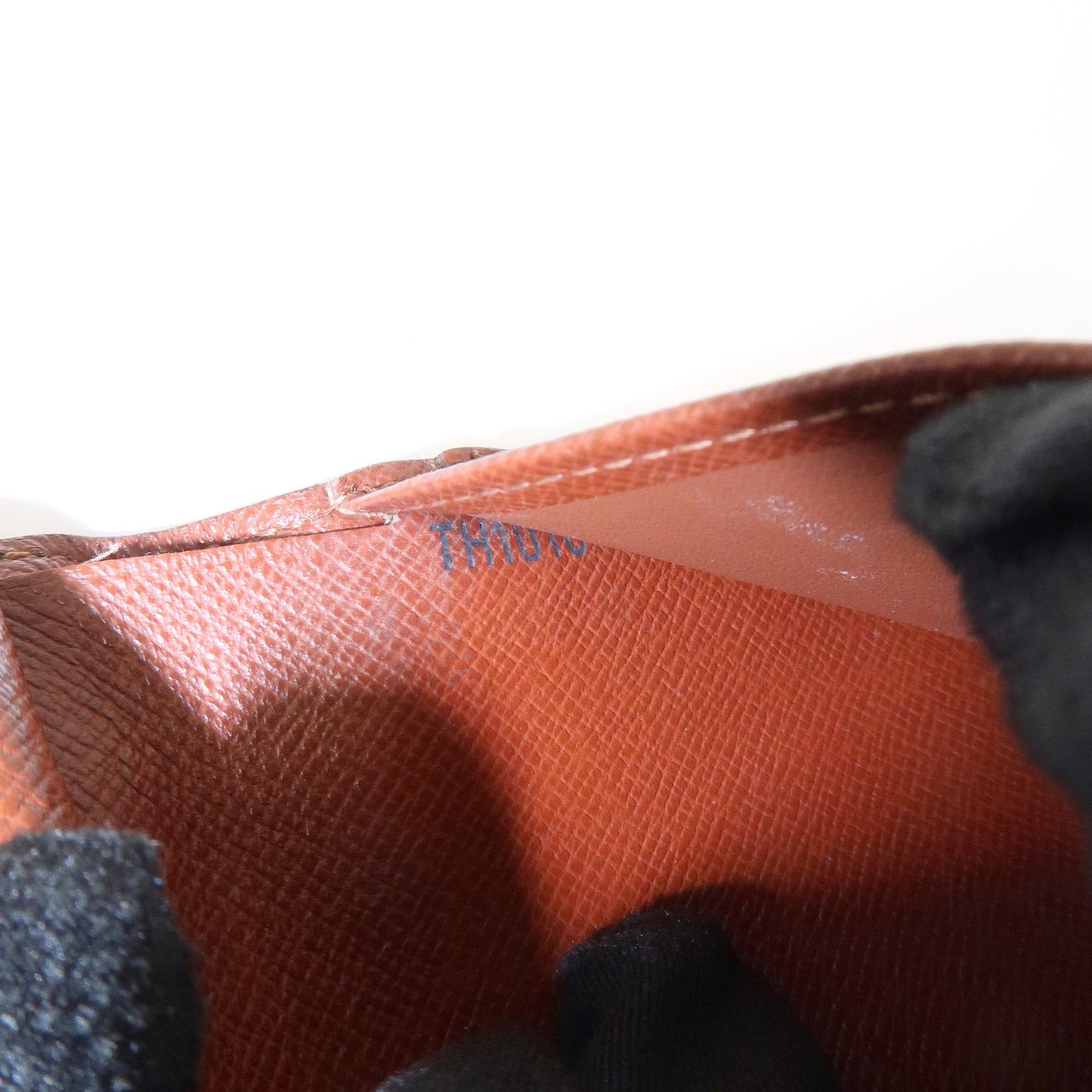 Louis Vuitton Monogram Porte Monnaie Billets Viennois Wallet M61663