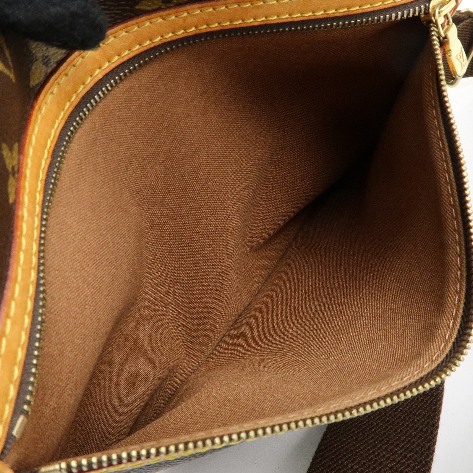 Louis Vuitton Monogram Messenger Bosphore PM Shoulder Bag M40106