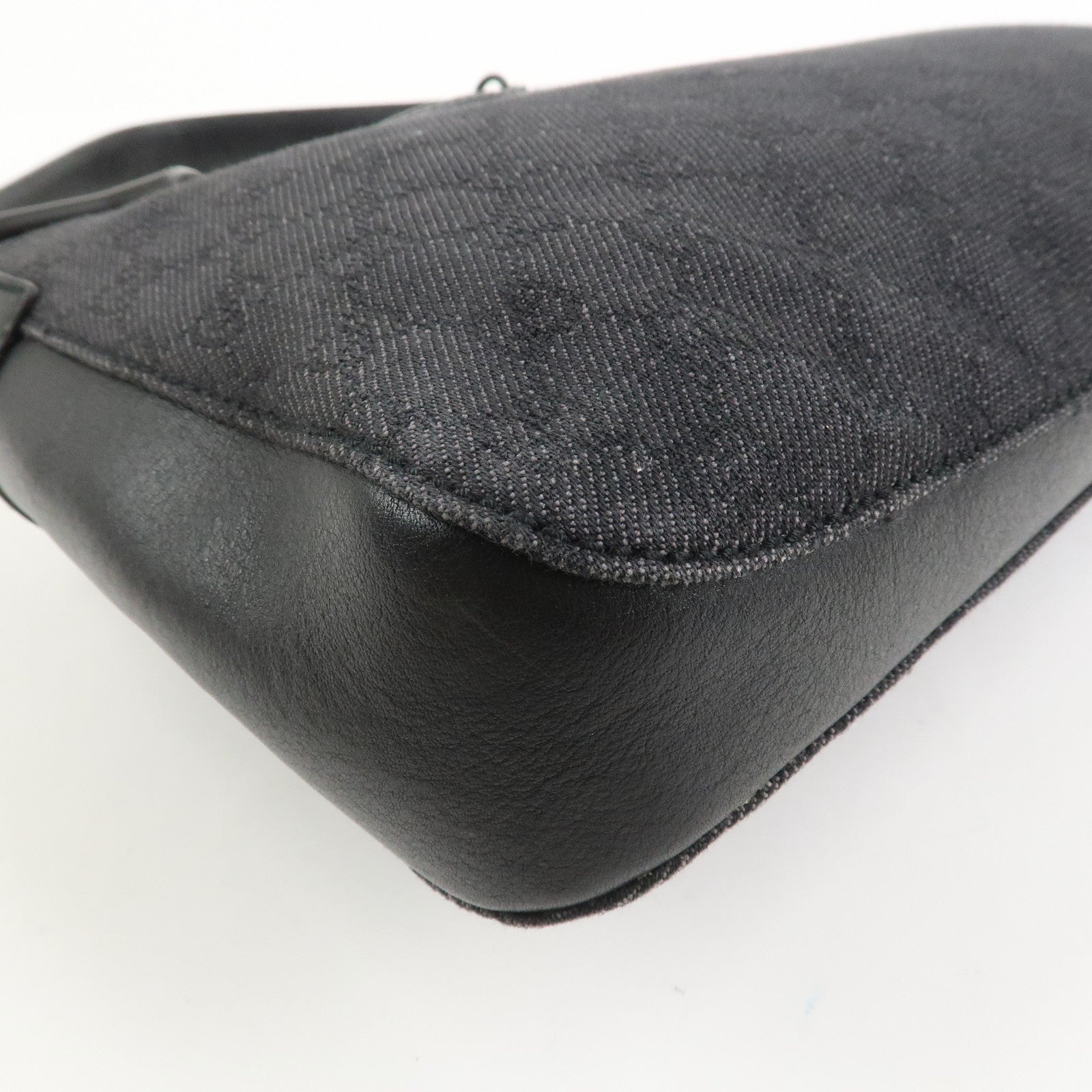 GUCCI Horsebit GG Canvas Leather Shoulder Bag Black 101975