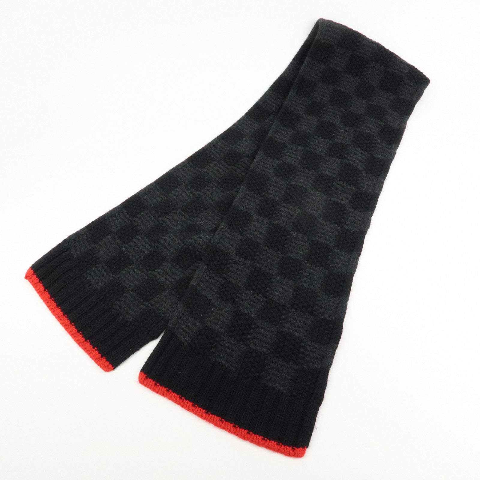 Louis Vuitton Helsinki Alps Patch Cashmere 100% Scarf Black M71108