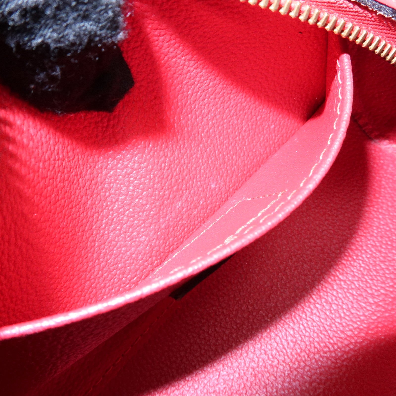 Louis Vuitton Epi Dauphine PM Leather Pouch Castillian Red M48447