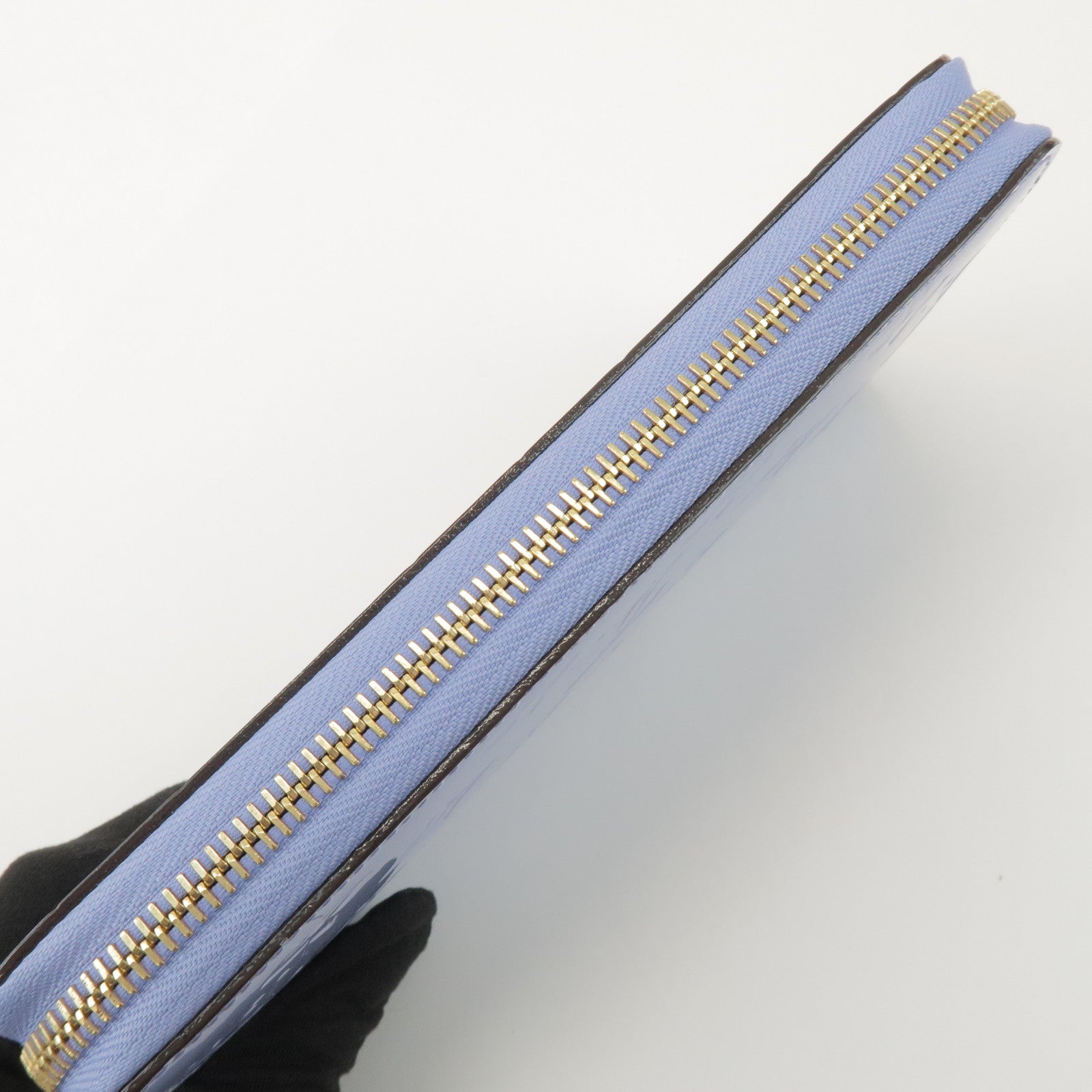 Louis Vuitton Monogram Vernis Round Zippy Wallet Lilas M90141