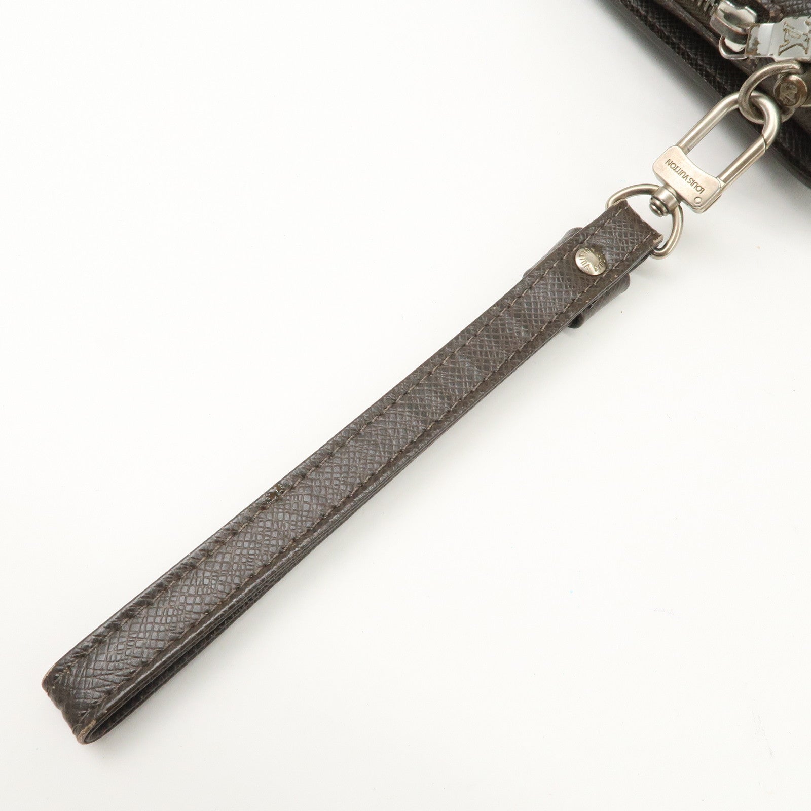 Louis Vuitton Taiga Baikal Clutch Bag Hand Bag Akajou M30186 Used
