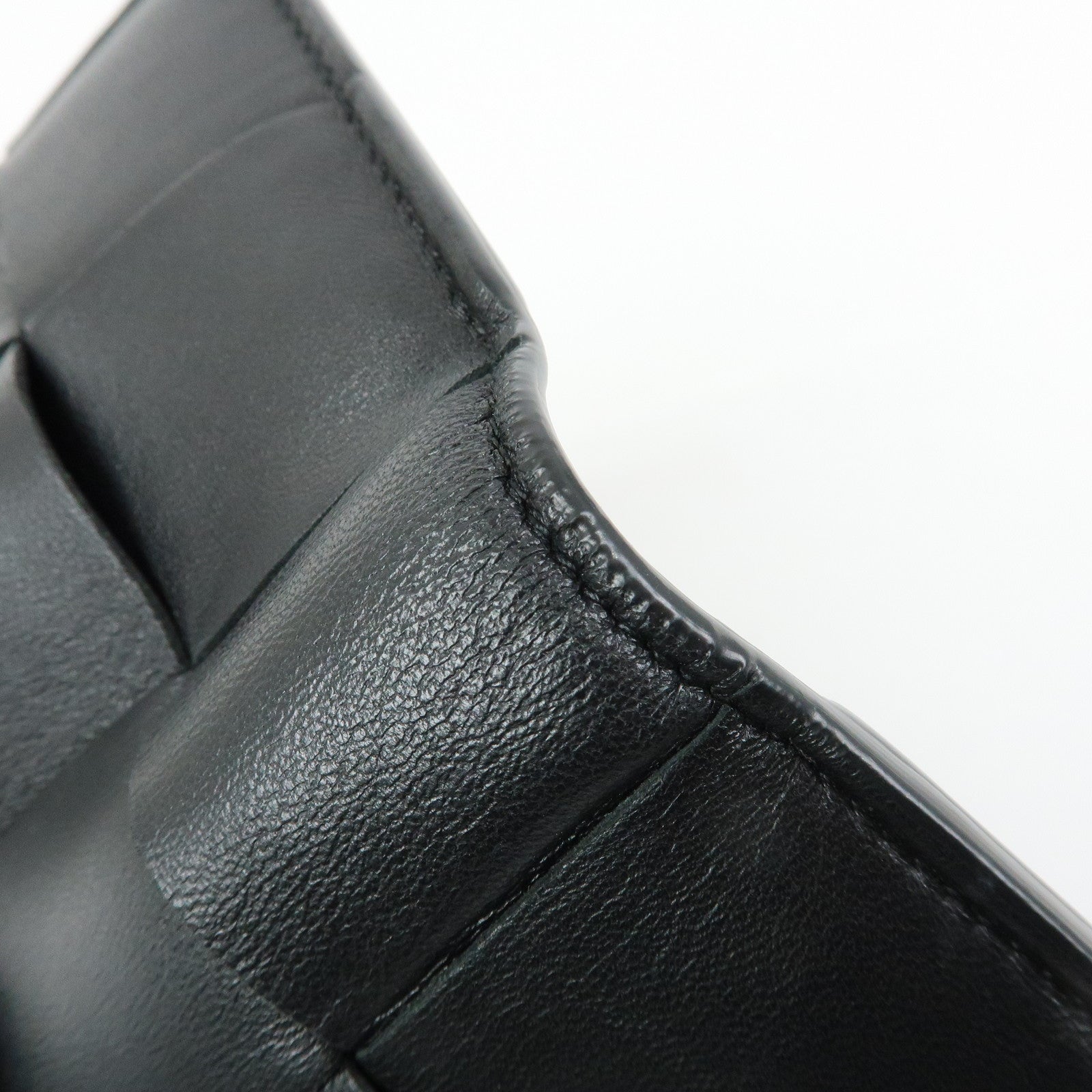 BOTTEGA VENETA Cassette Leather Small Bi-fold Comact Wallet Black