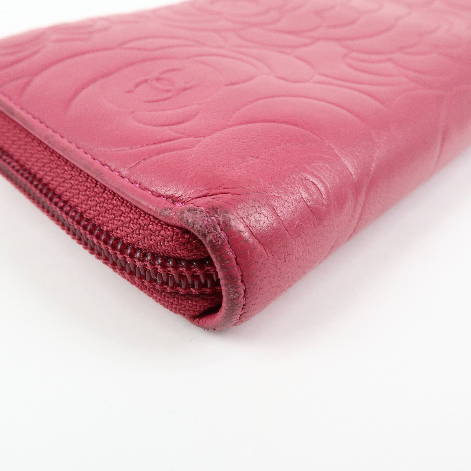 CHANEL Camellia Lamb Skin Round Zippy Wallet Pink A82281