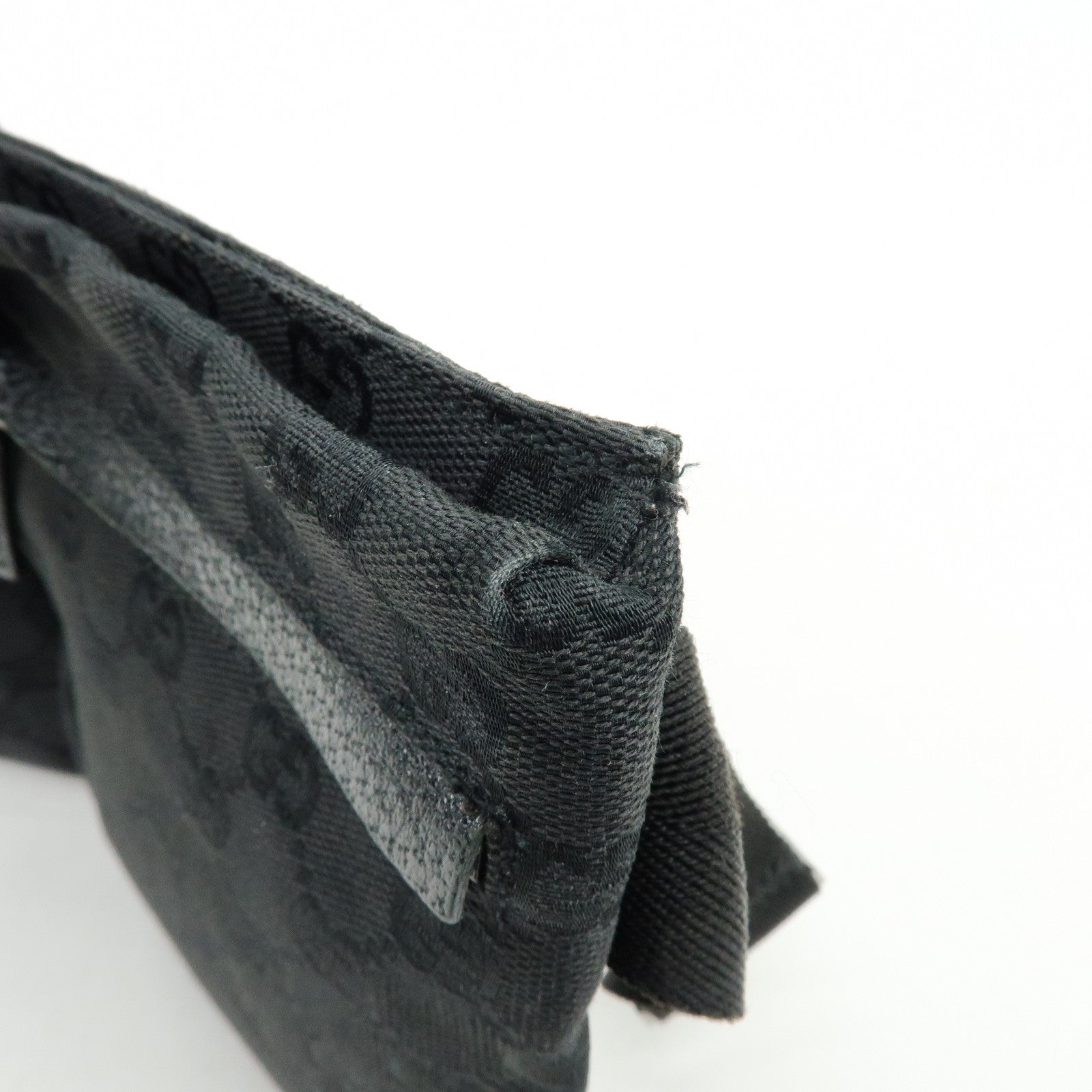 GUCCI GG Canvas Leather Waist Bag Crossbody Bag Black 28566