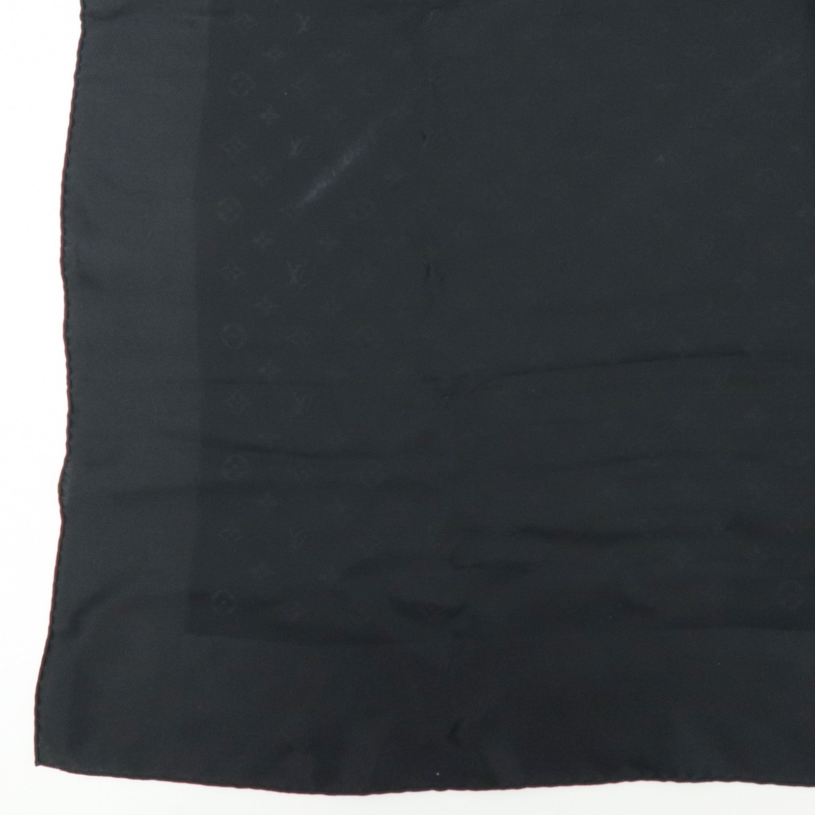 Louis Vuitton Monogram Silk 100% Scarf Shawl Black