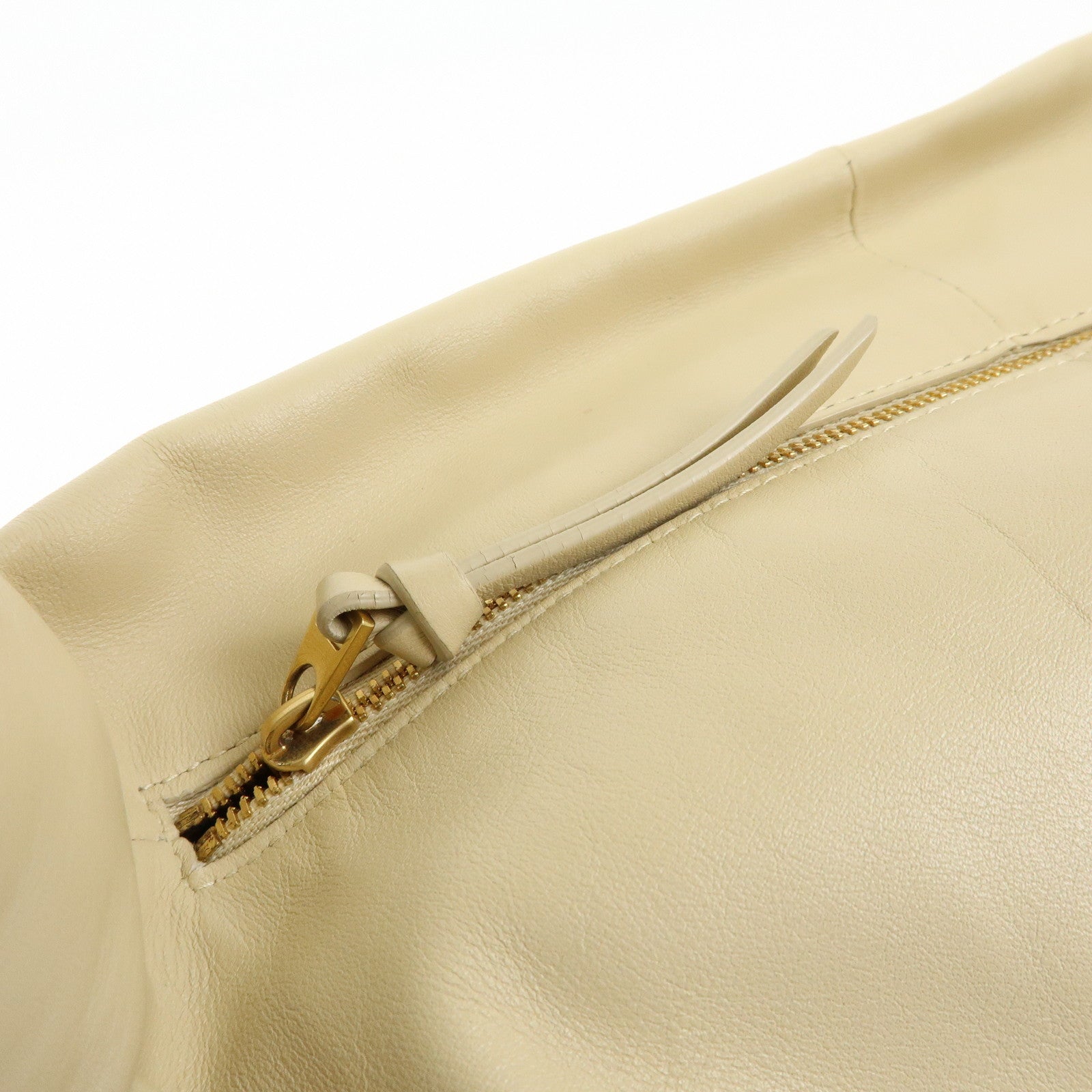 BOTTEGA VENETA Double Knot Lamb Skin Hand Bag Beige 629635