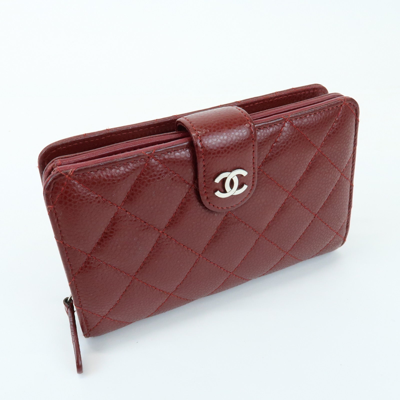 CHANEL COCO Mark Matelasse Caviarskin Compact Wallet Bordeaux