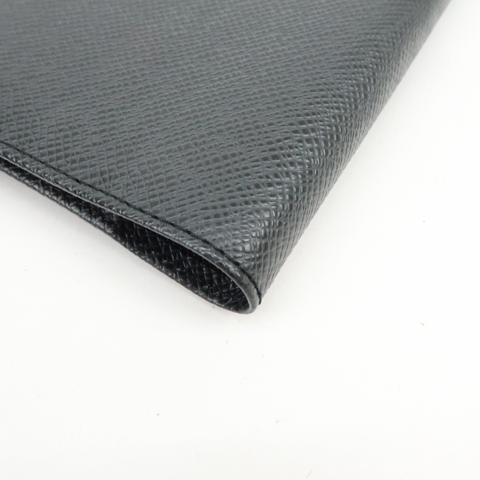 Louis Vuitton Taiga Leather Agenda PM Planner Cover Ardoise R20426