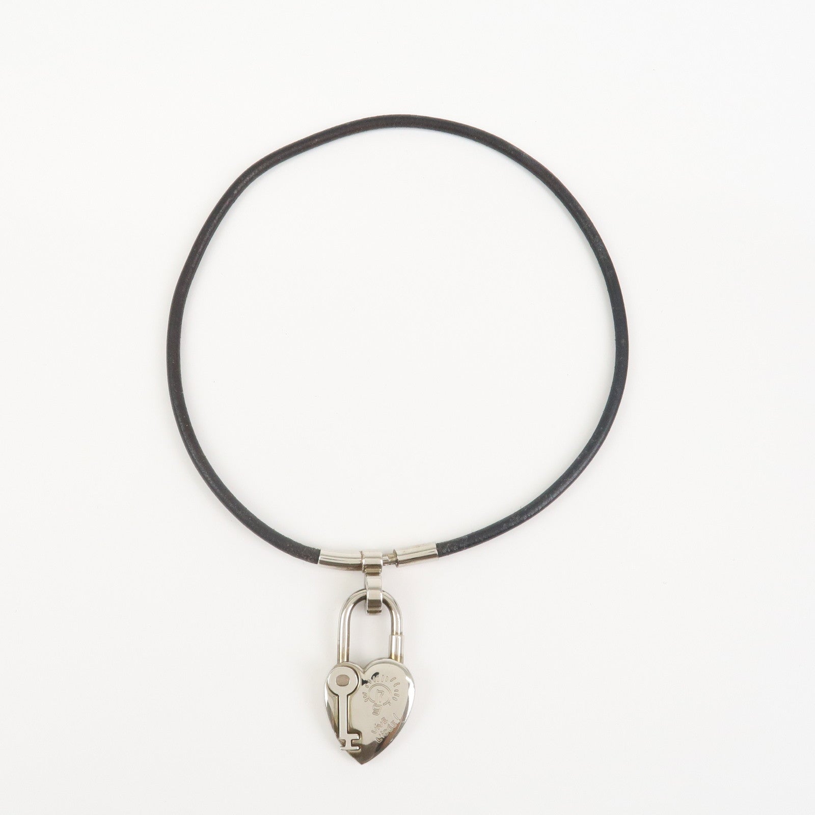 HERMES Vivaldi Heart Cadena Metal Leather Necklace Silver