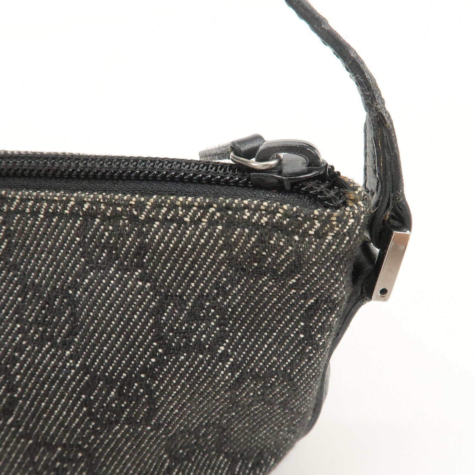 GUCCI Boat Bag GG Canvas Leather Accessory Poach Hand Bag 07198