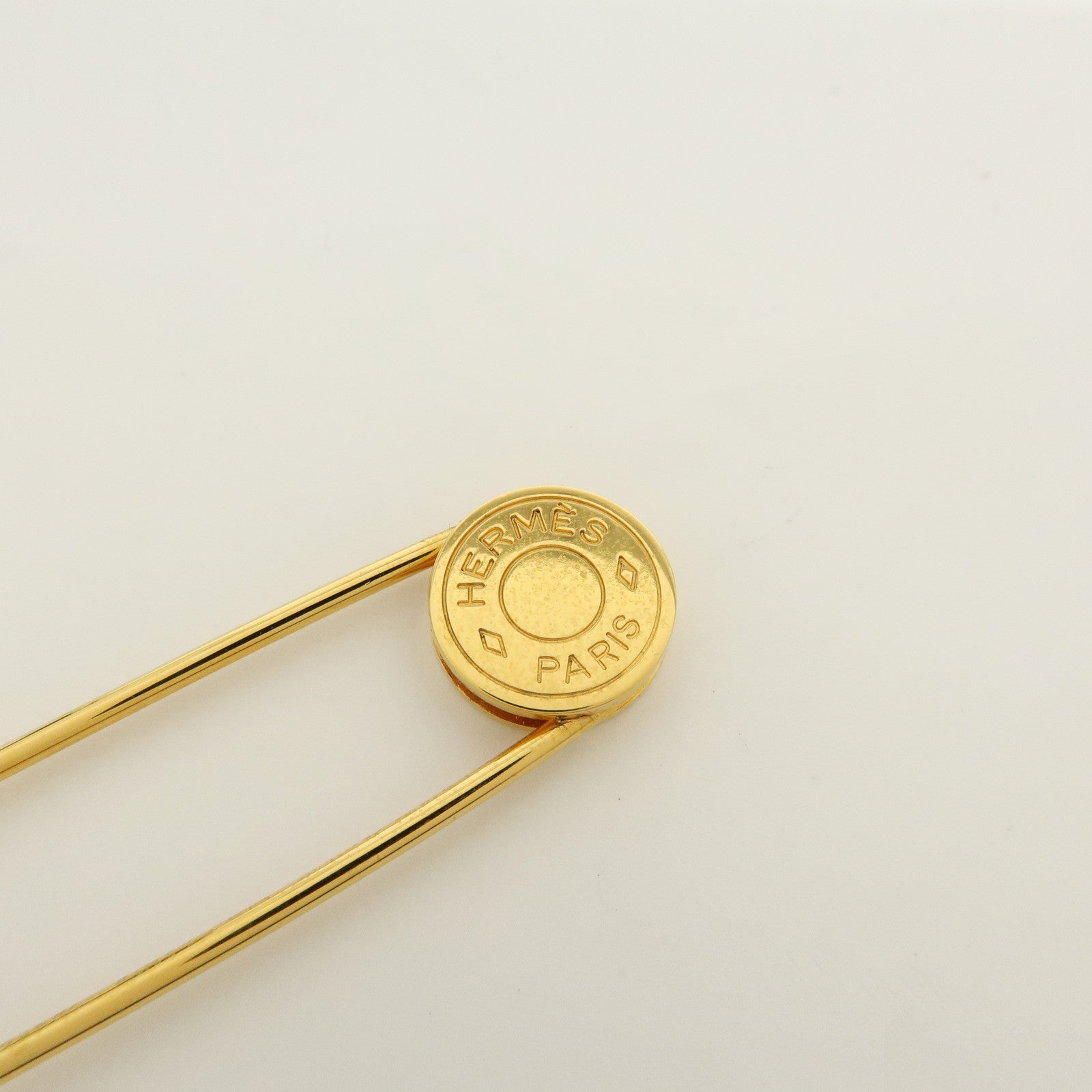 HERMES Sellier Set of 2 Metal Pin Brooch Gold