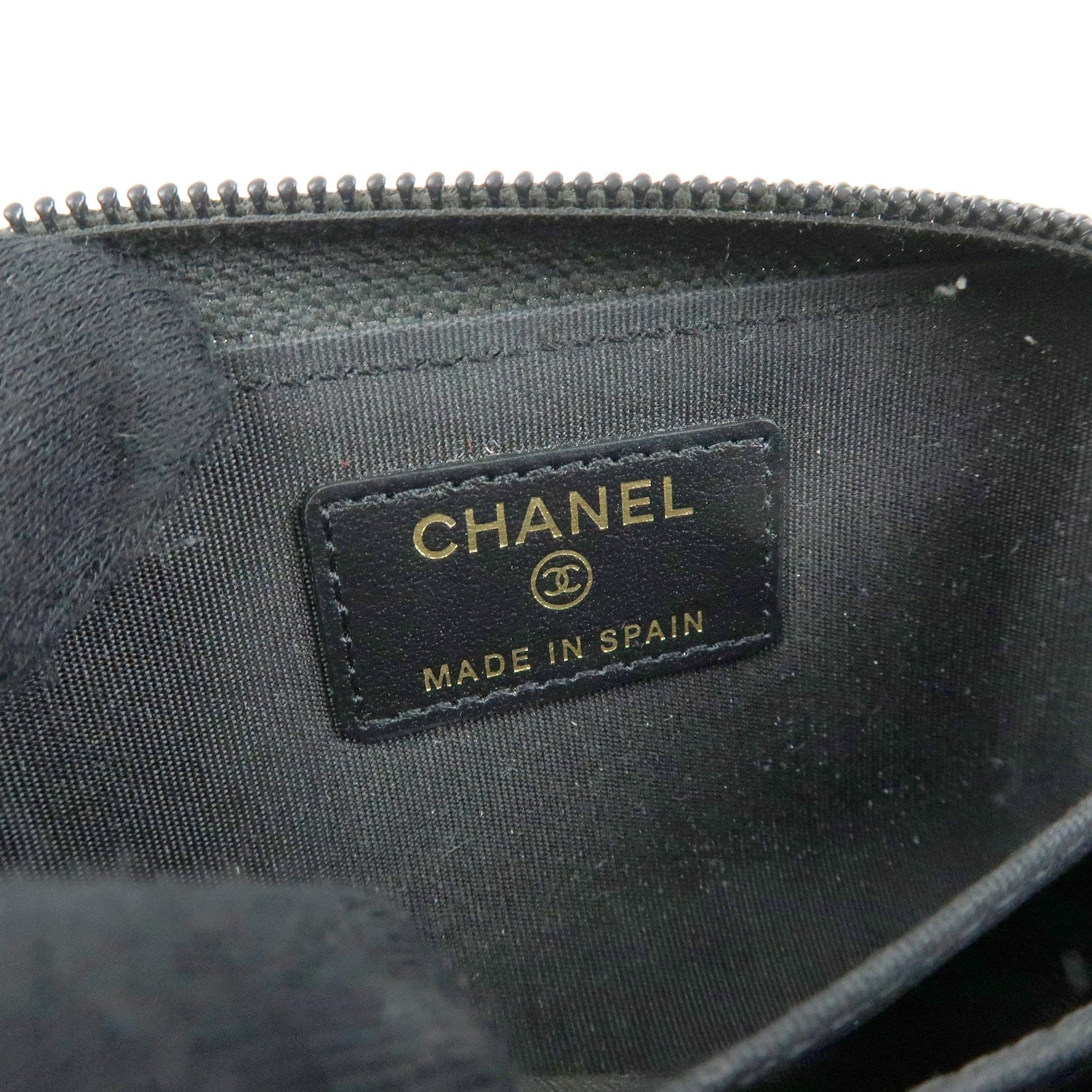 CHANEL Boy Chanel Matelasse Caviarskin Compact Wallet Black A80602
