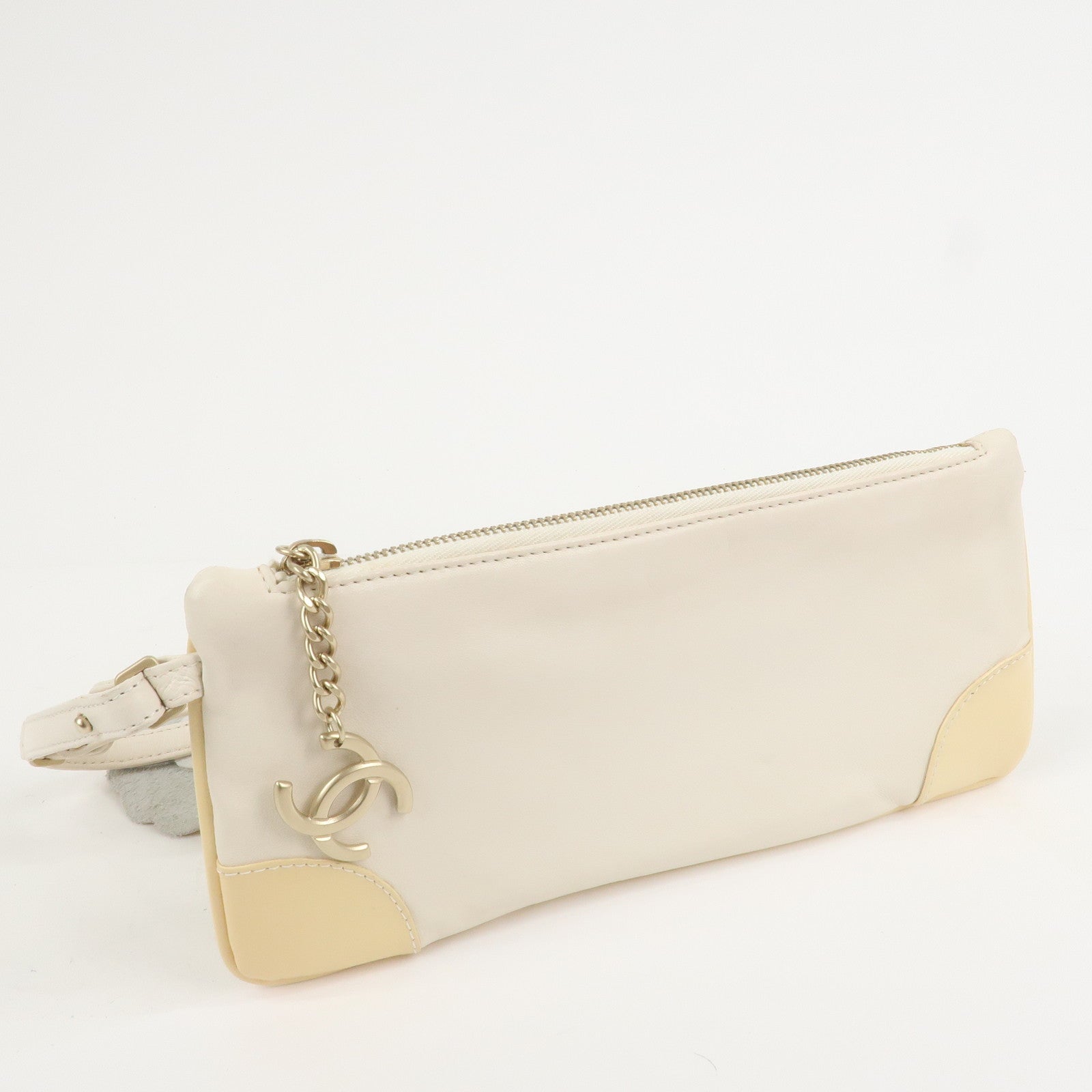 CHANEL Camellia Leather Patent Leather Clutch Bag Wrist Bag Ivory