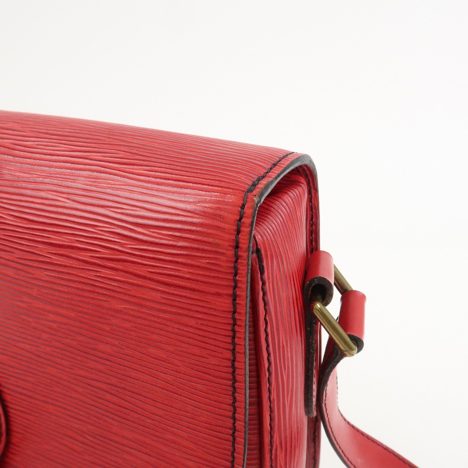 Louis Vuitton Epi Saint Cloud Shoulder Bag Crossbody Bag Red M52197