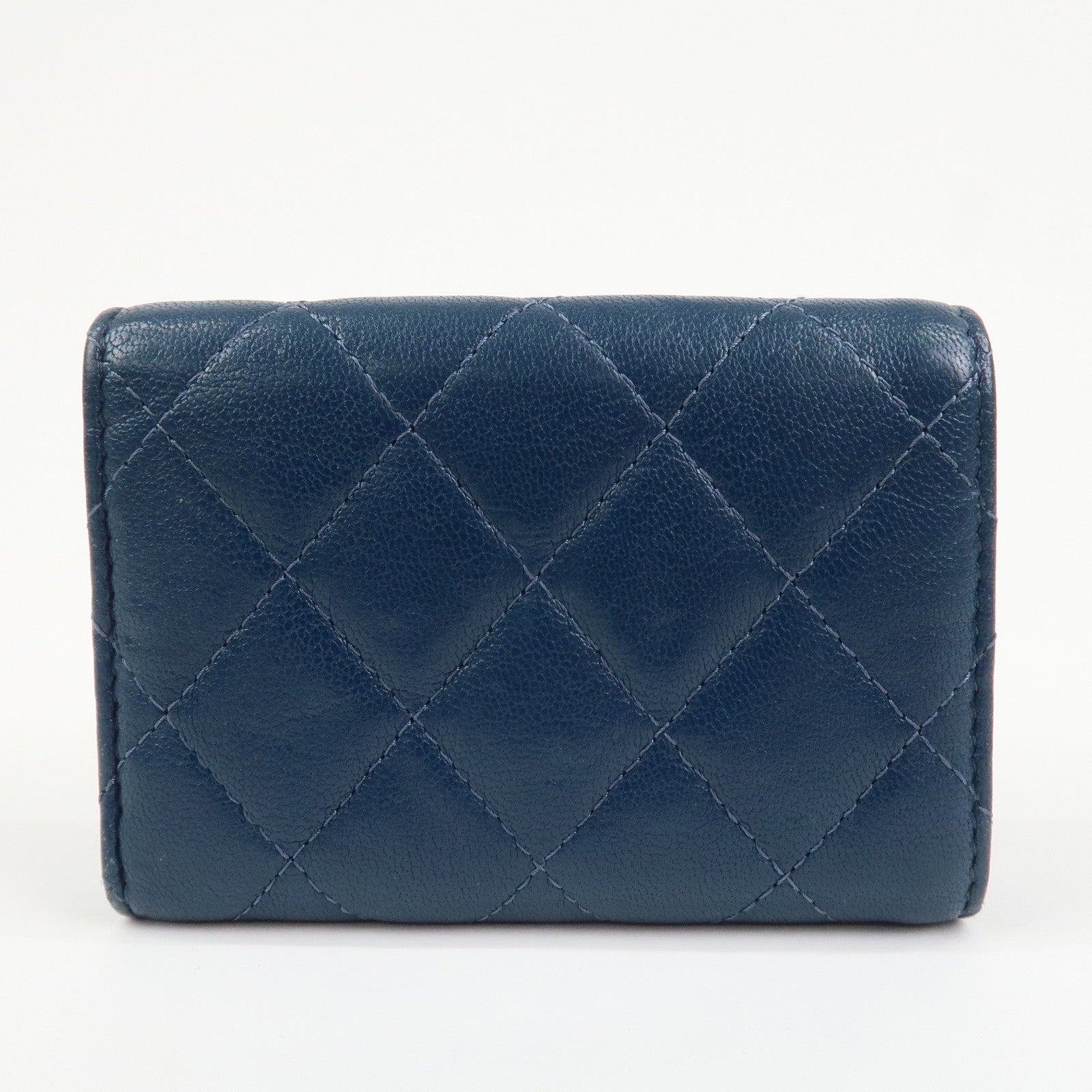 CHANEL COCO Mark Matelasse CHANEL19 Tri-fold Compact Wallet AP0727