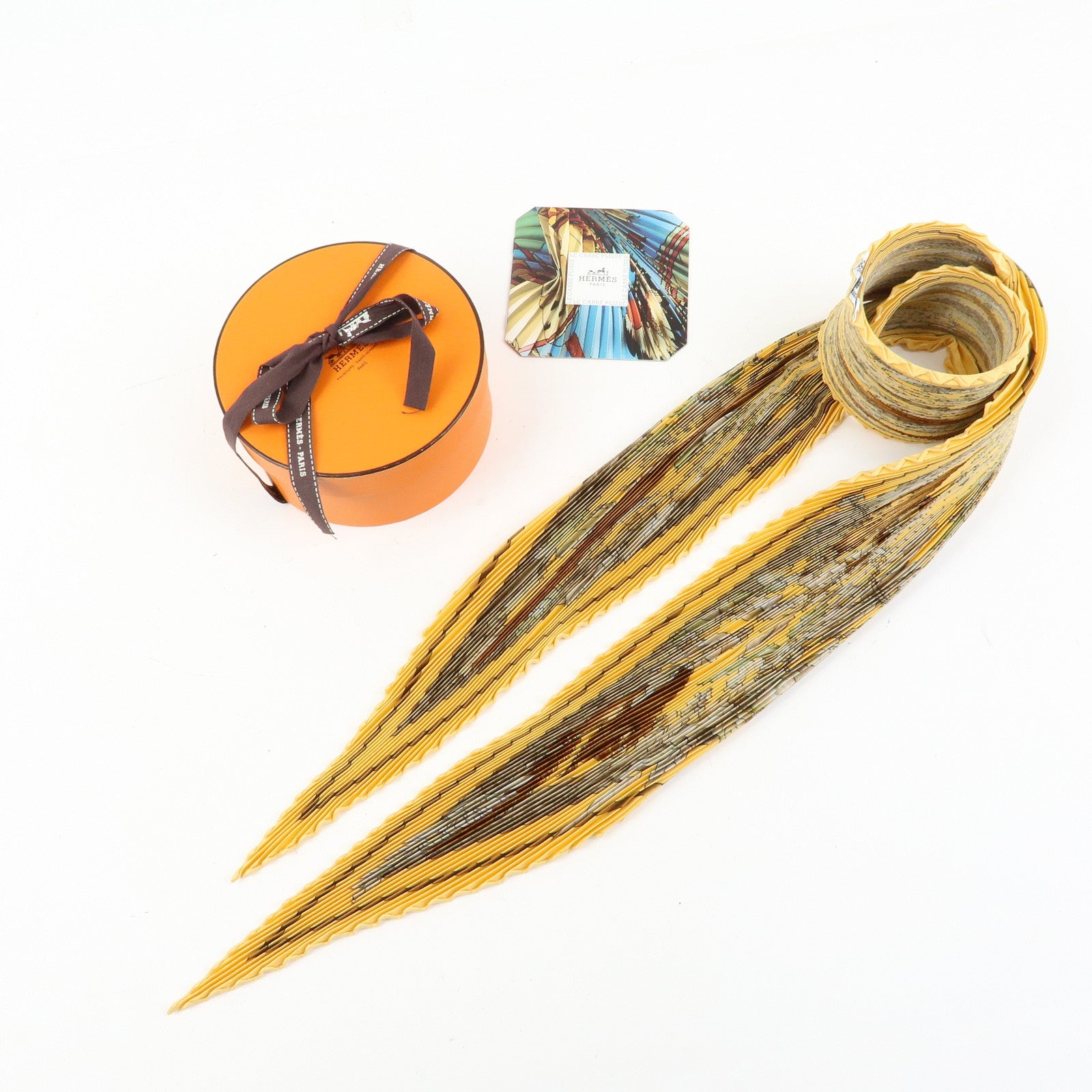HERMES Pleated Carre 90 Silk 100% Scarf CASSE NOISETTE Orange
