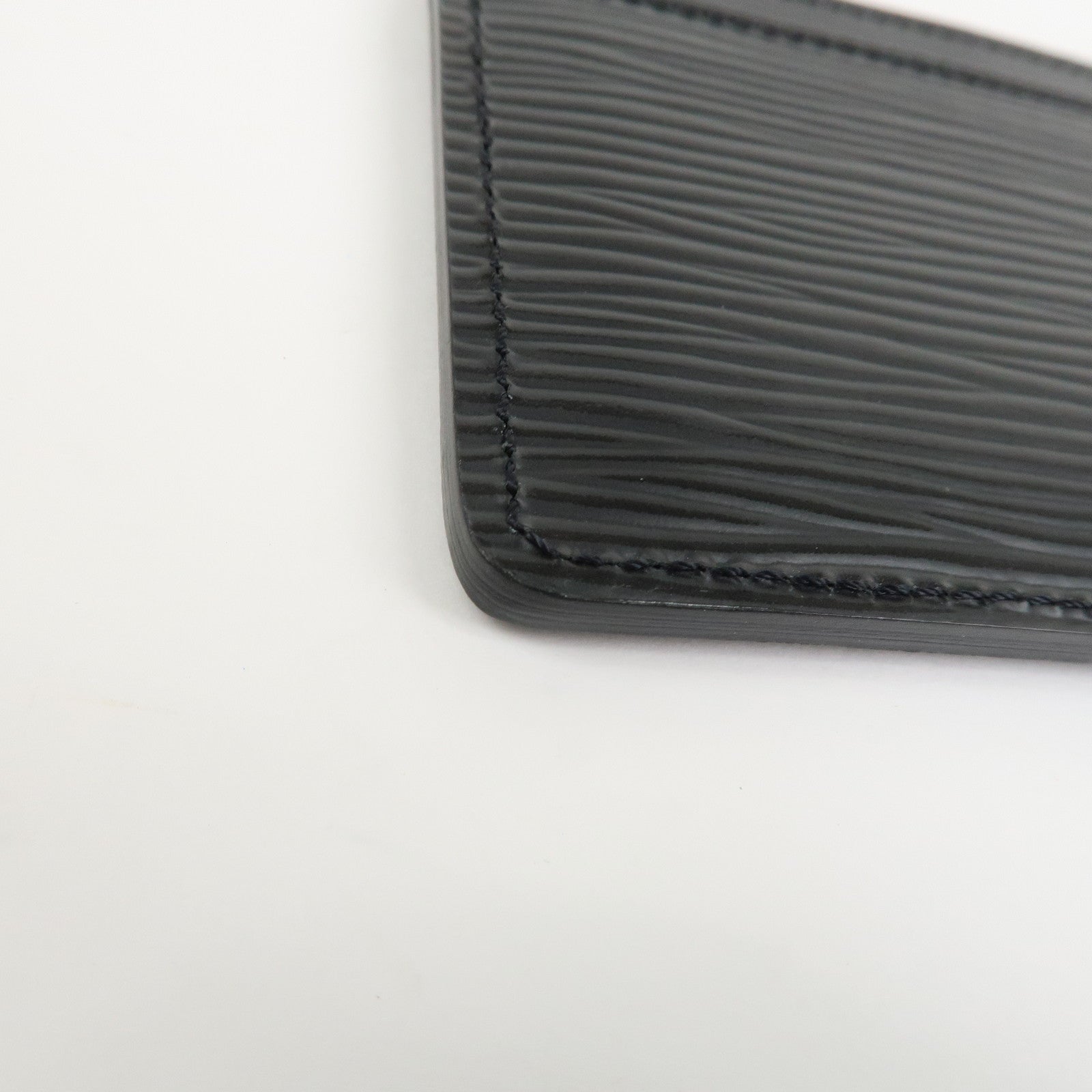 Louis Vuitton Epi Leather Porte Cartes Simple Card Case Noir M63512