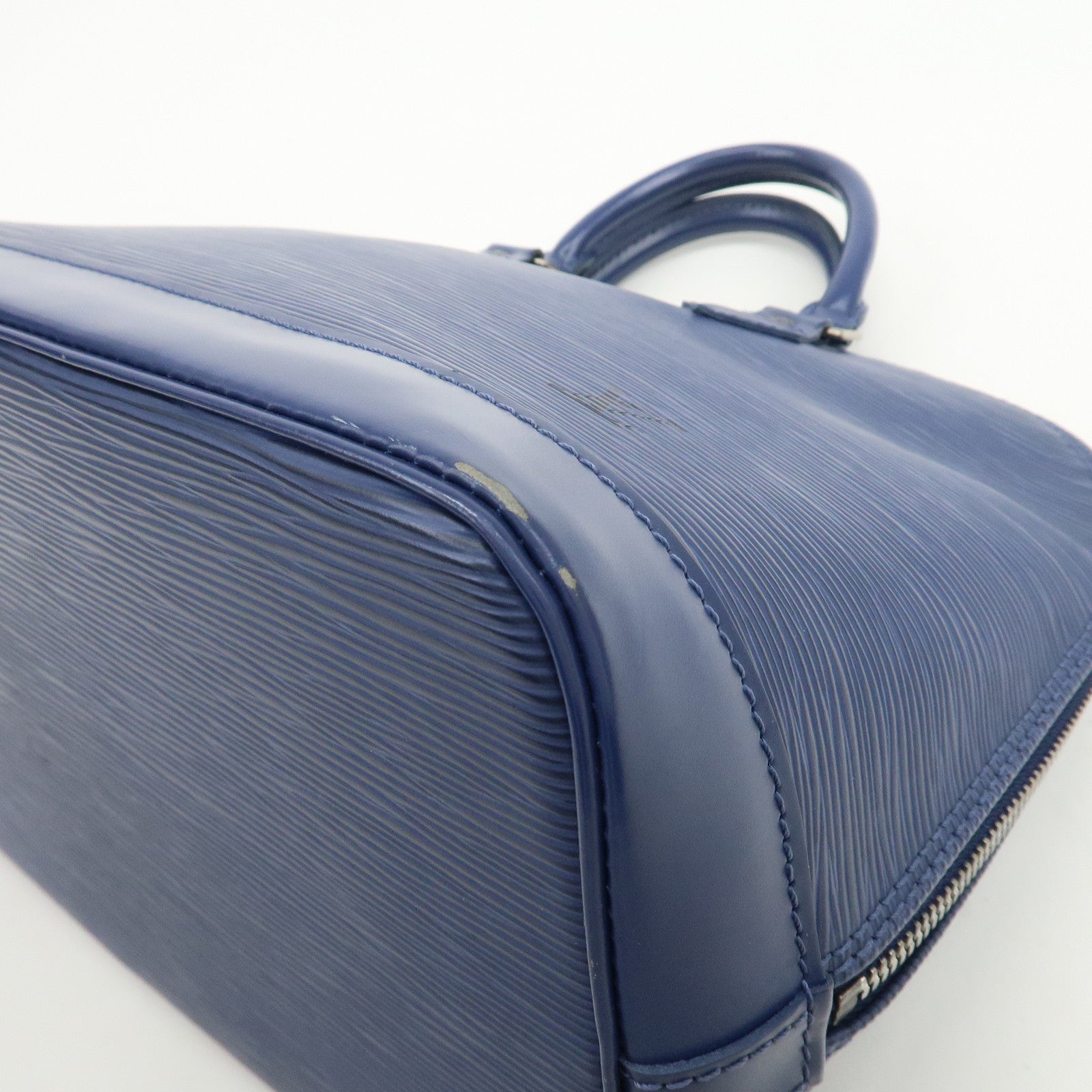 Louis Vuitton Epi Leather Alma PM Hand Bag Myrtille Blue M5214G