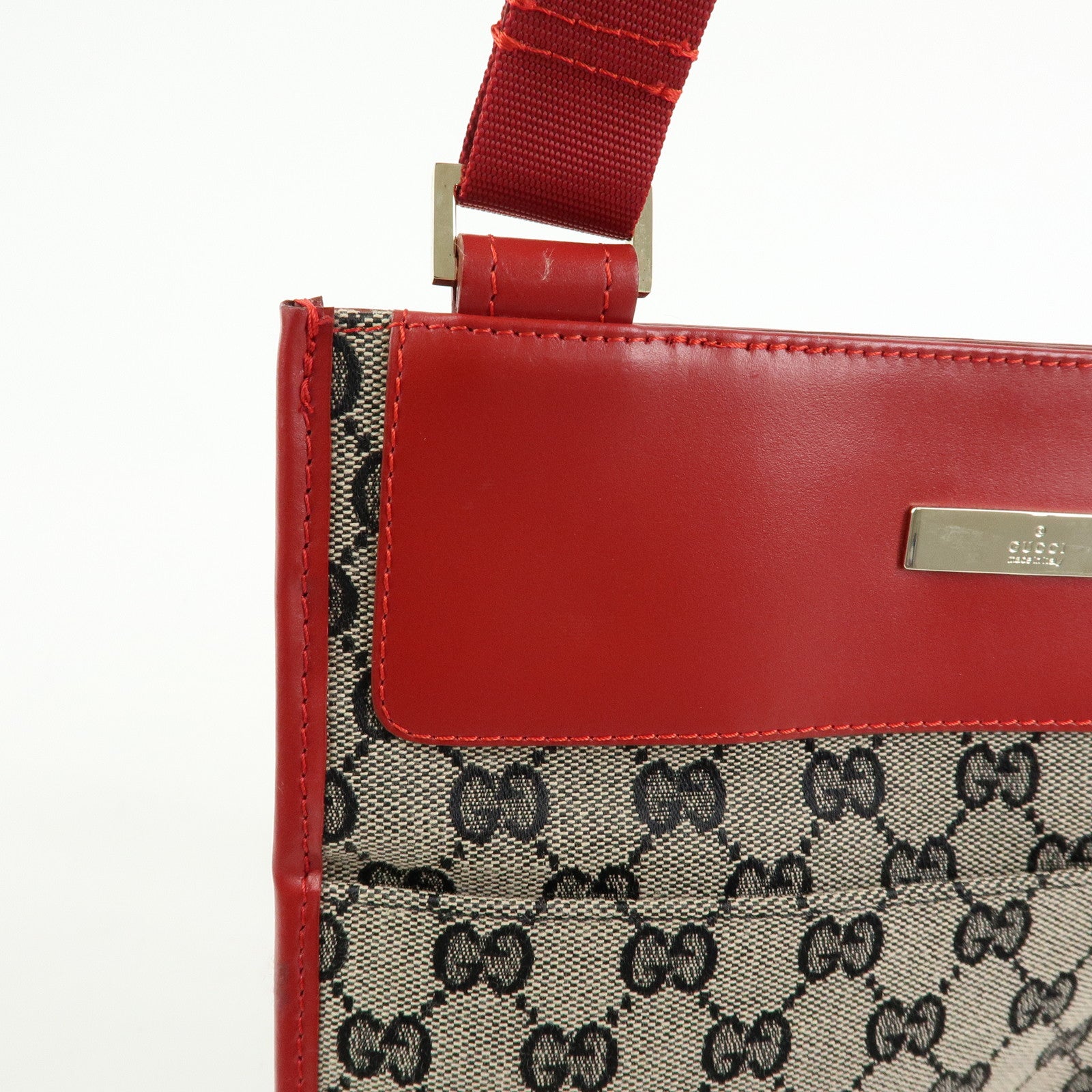 GUCCI GG Canvas Leather Shoulder Crossbody Bag Red 019・0348・200047