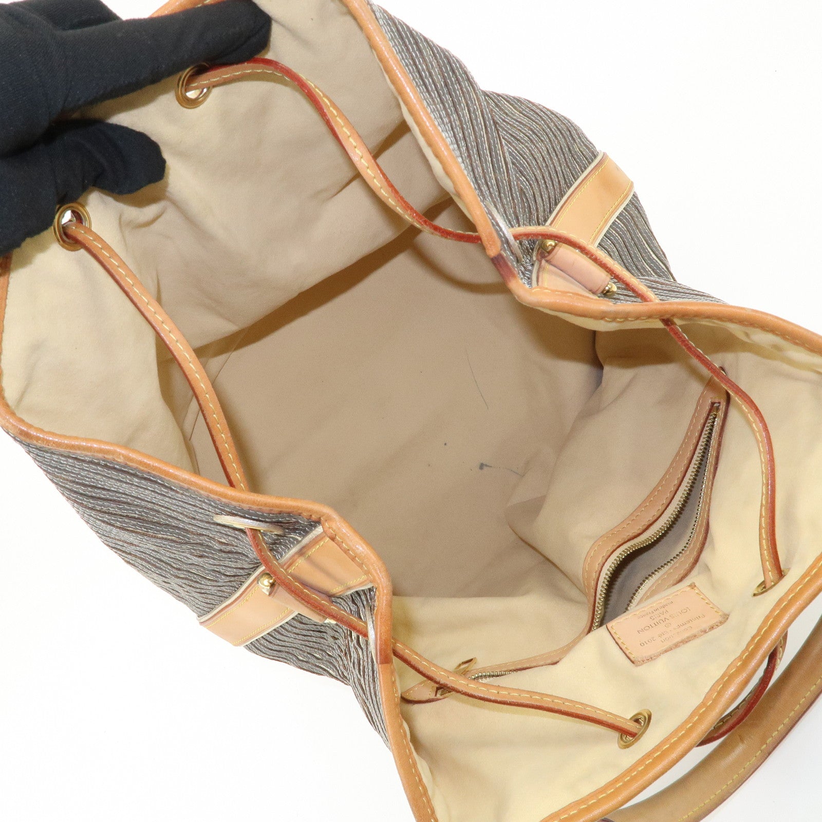 Louis Vuitton Monogram Eden Neo Leather Hand Bag Argent M40355