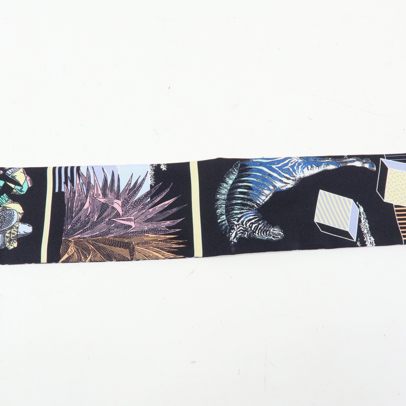 HERMES Silk 100% Twilly Scraf Grand Theatre Nouveau Black