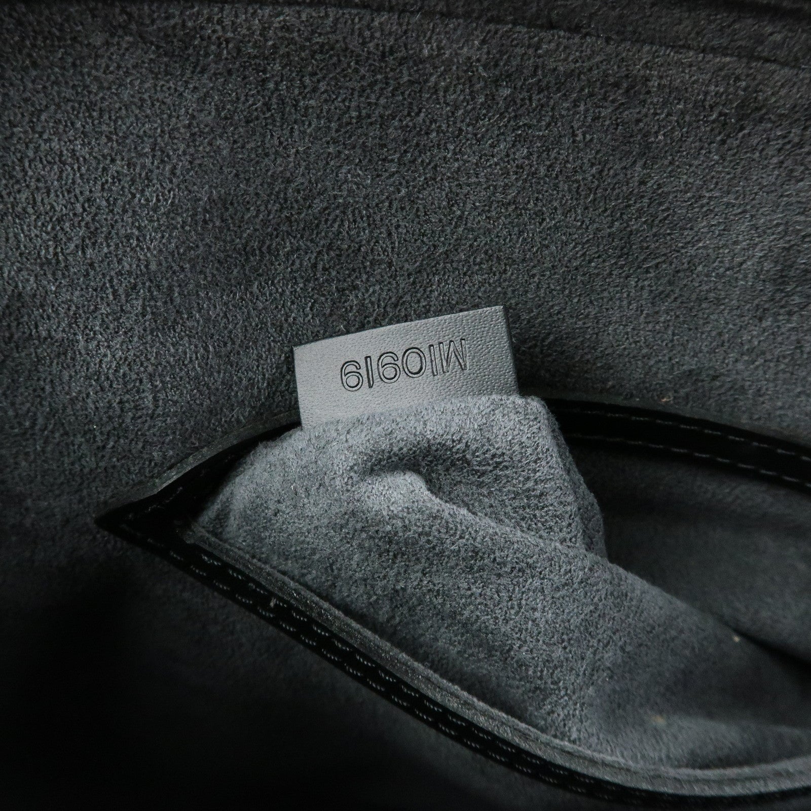 Louis Vuitton Epi Leather Alma Hand Bag Noir Black M52142