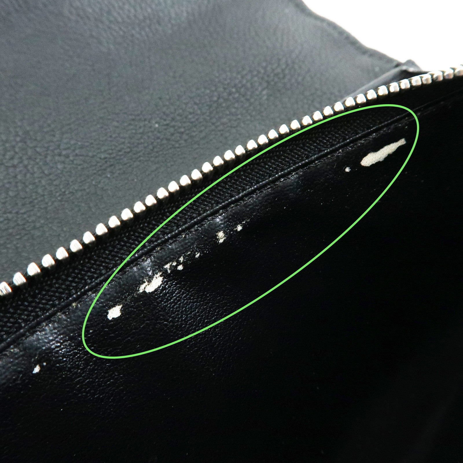 Louis Vuitton Portefeuille My Lockme Leather Wallet Noir M62530