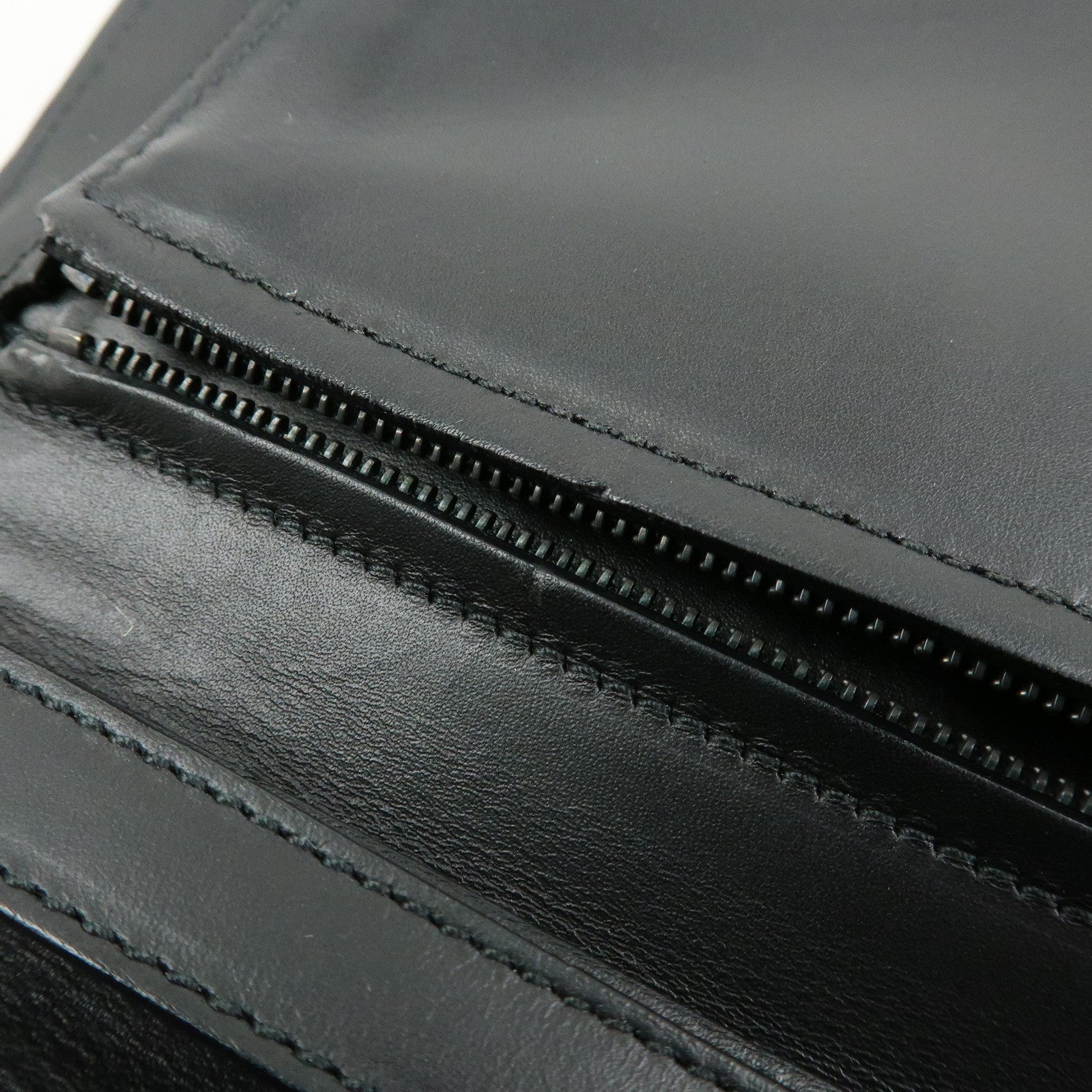 BOTTEGA VENETA Intrecciato Leather Clutch Bag Black 129528