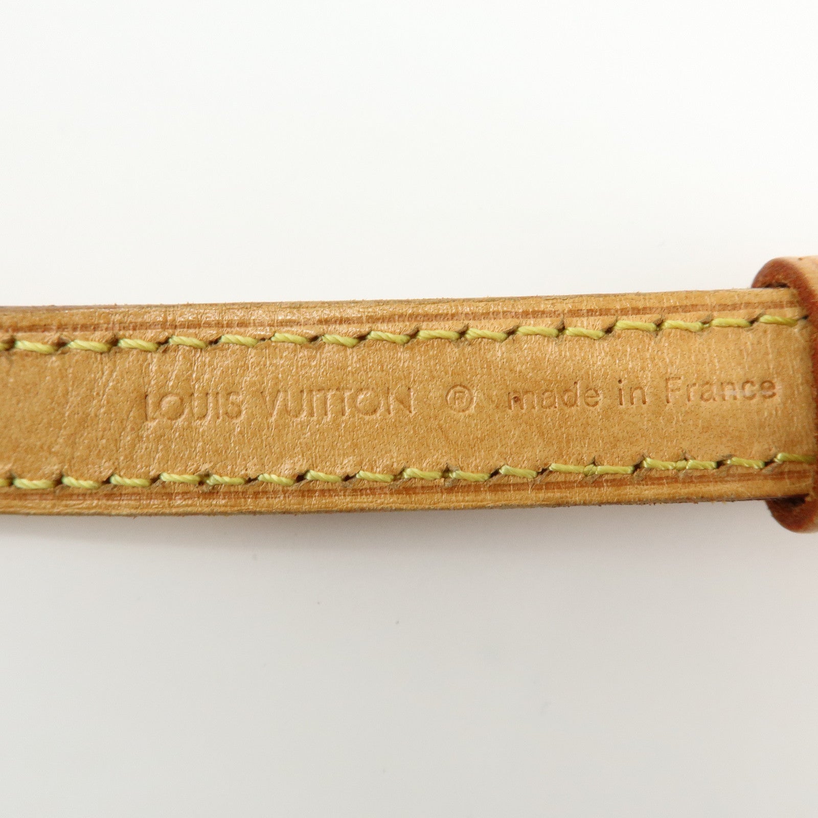 Louis Vuitton Adjustable Leather Shoulder Strap 120cm 1.6cm J52312