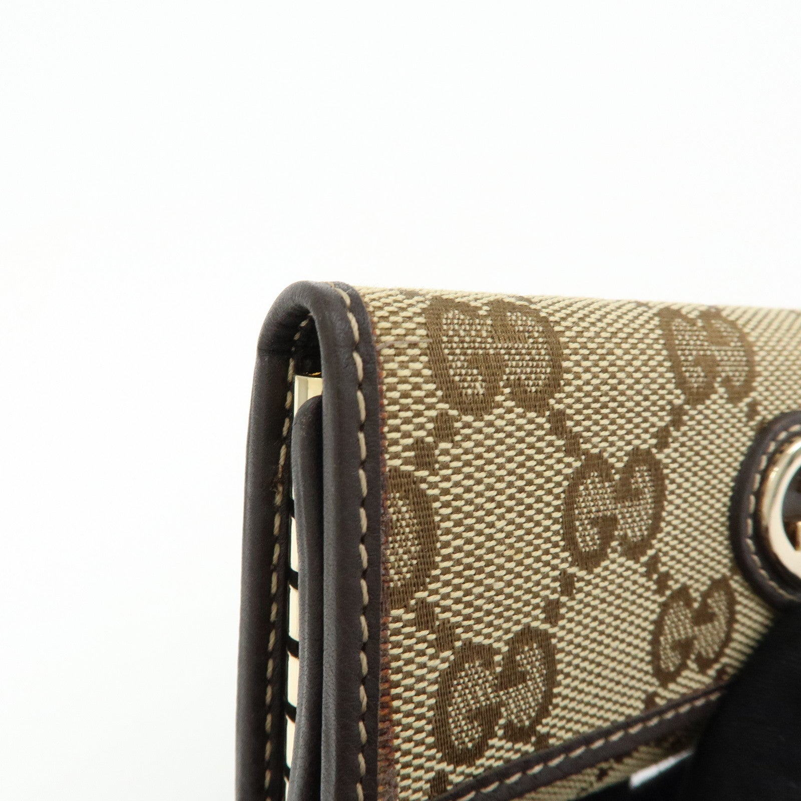 GUCCI Interlocking G Lovery Heart GG Canvas 6 Ring Key Case 257217