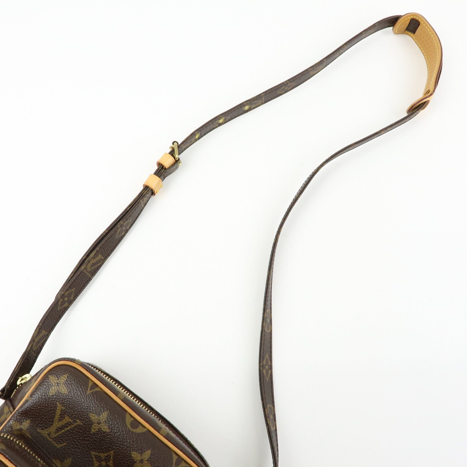 Louis Vuitton Monogram Amazone Shoulder Bag Crossbody Bag M45236